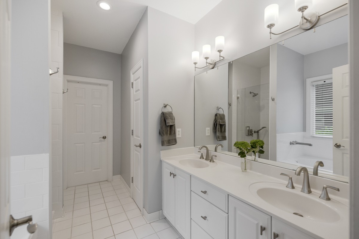 2432 Devon Valley Dr