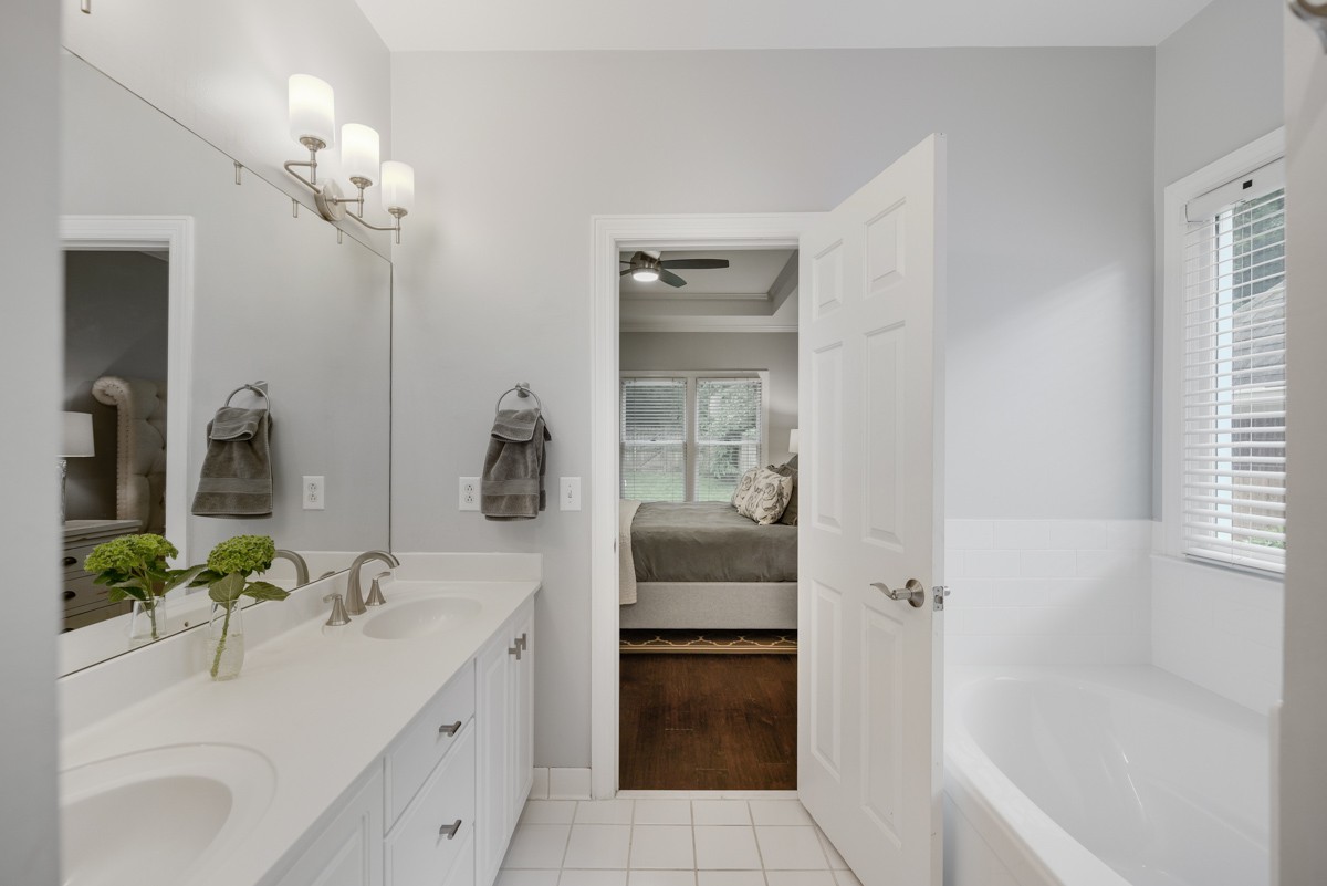 2432 Devon Valley Dr