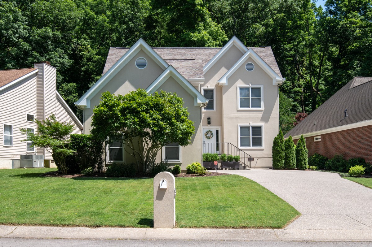 2432 Devon Valley Dr