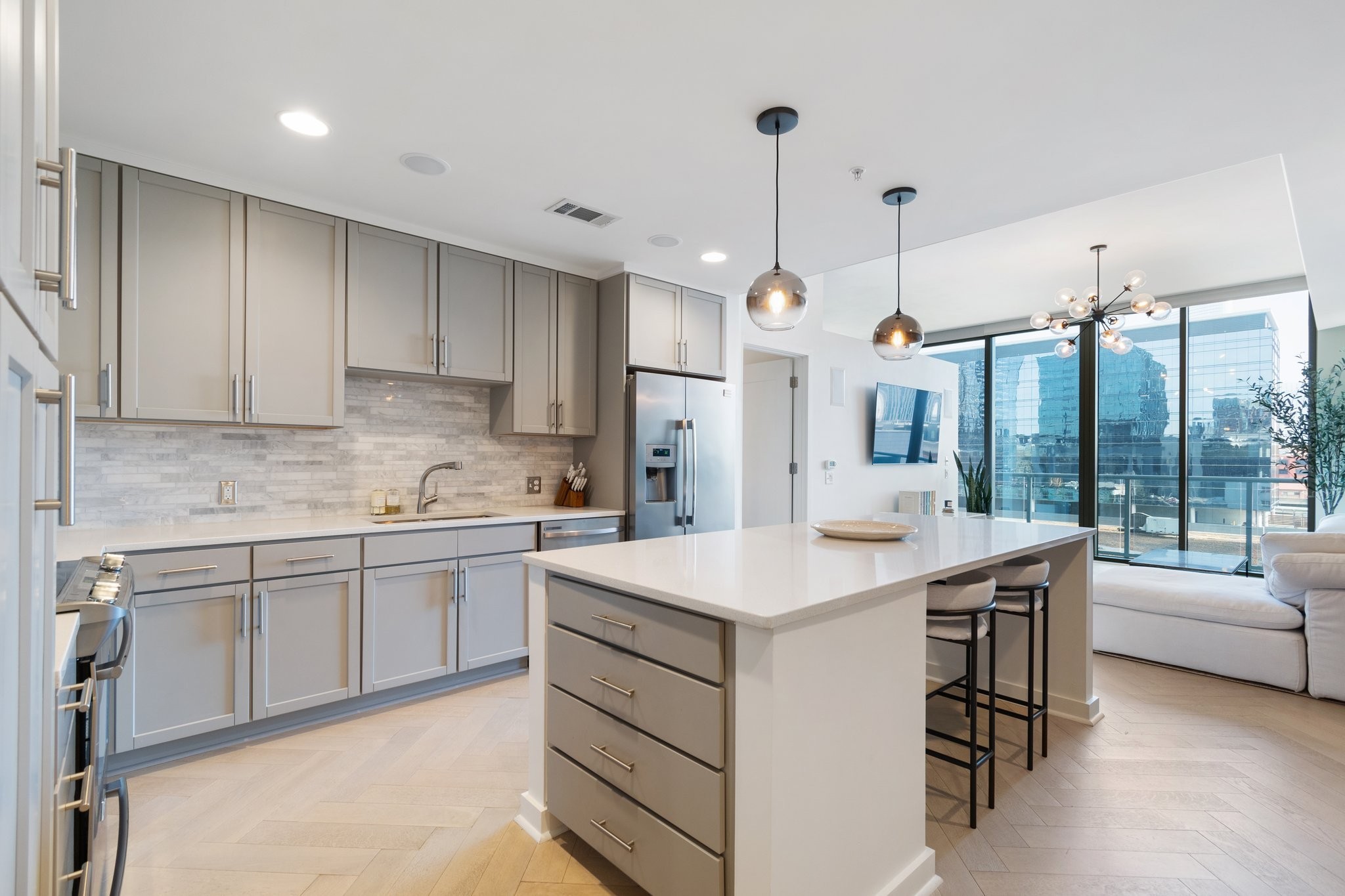 1212 Laurel St Unit: 401