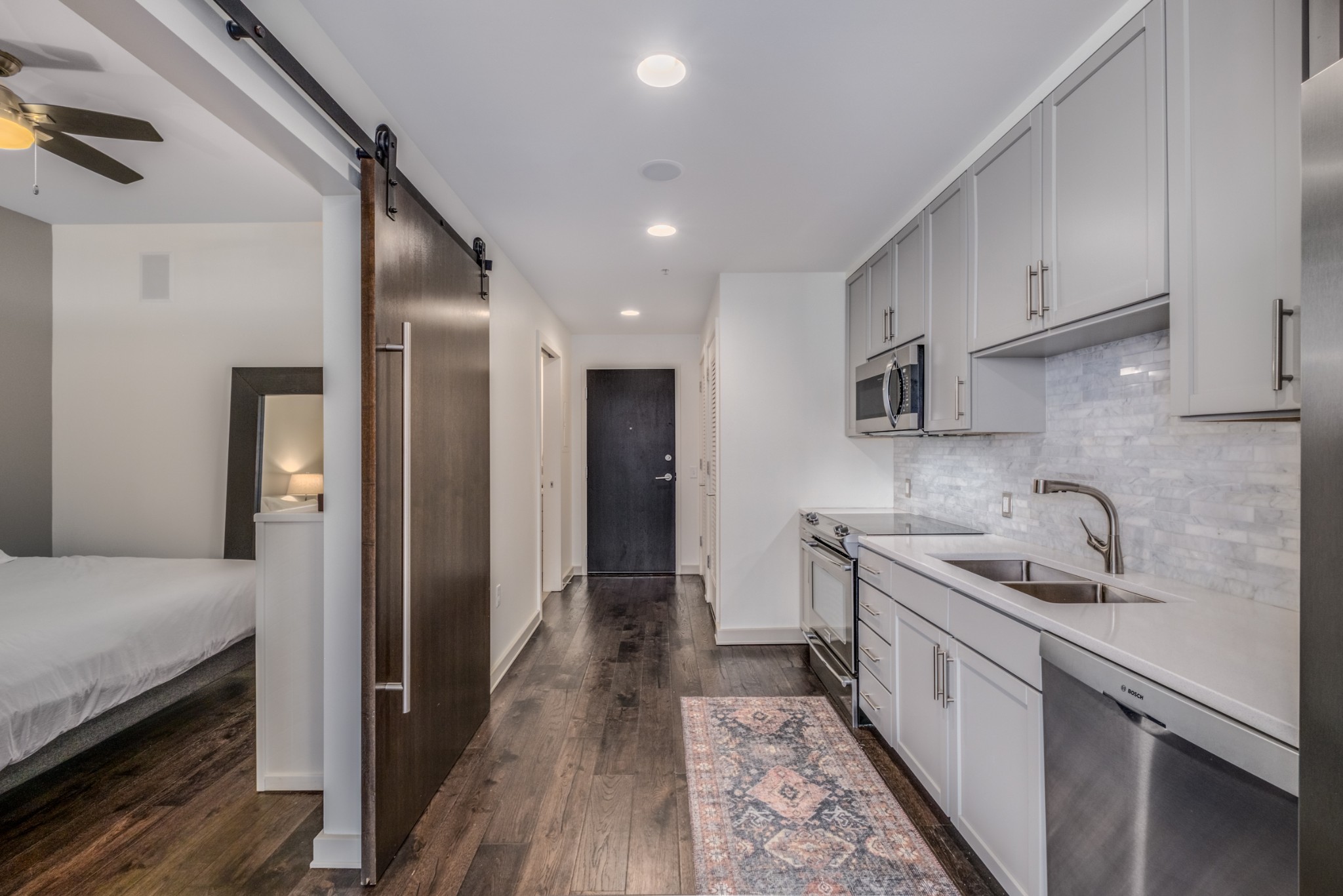 1212 Laurel St Unit: 1612