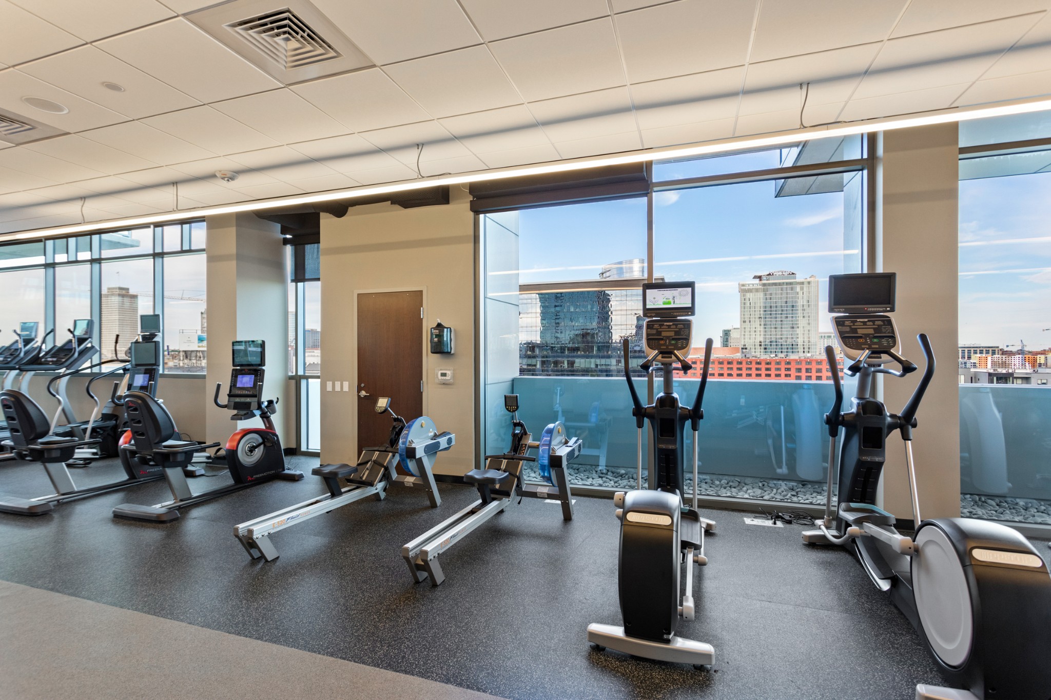 1212 Laurel St Unit: 1612