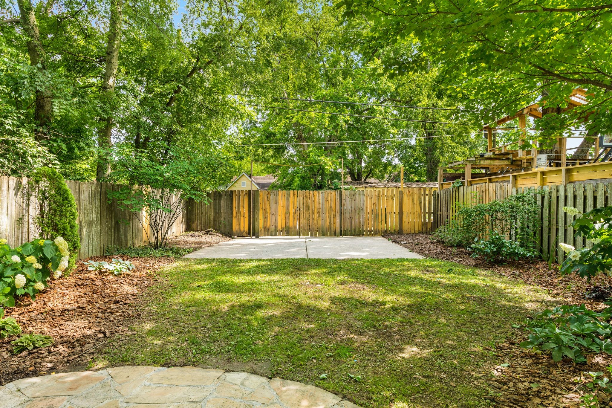 1011 Halcyon Ave