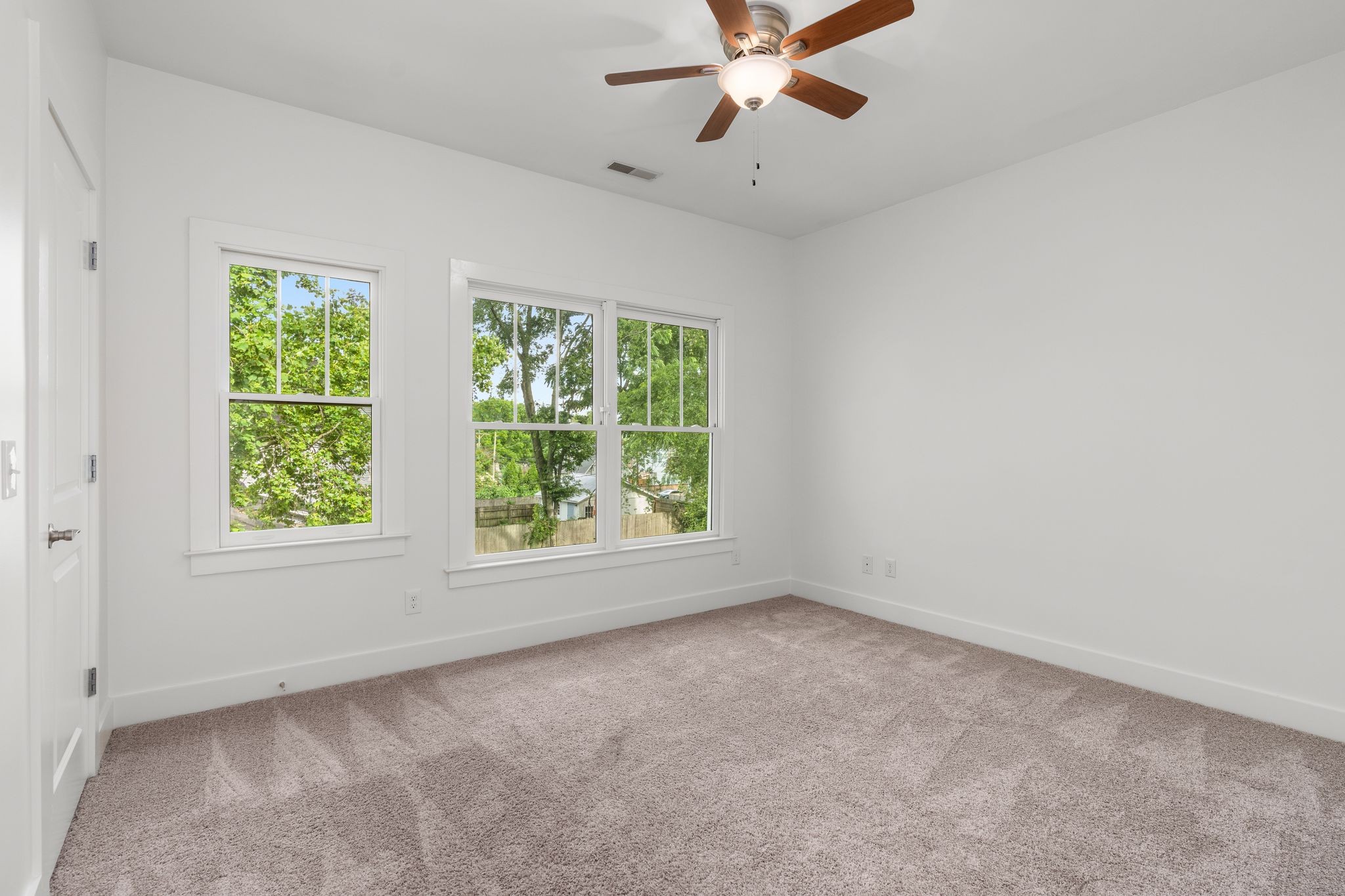 1011 Halcyon Ave