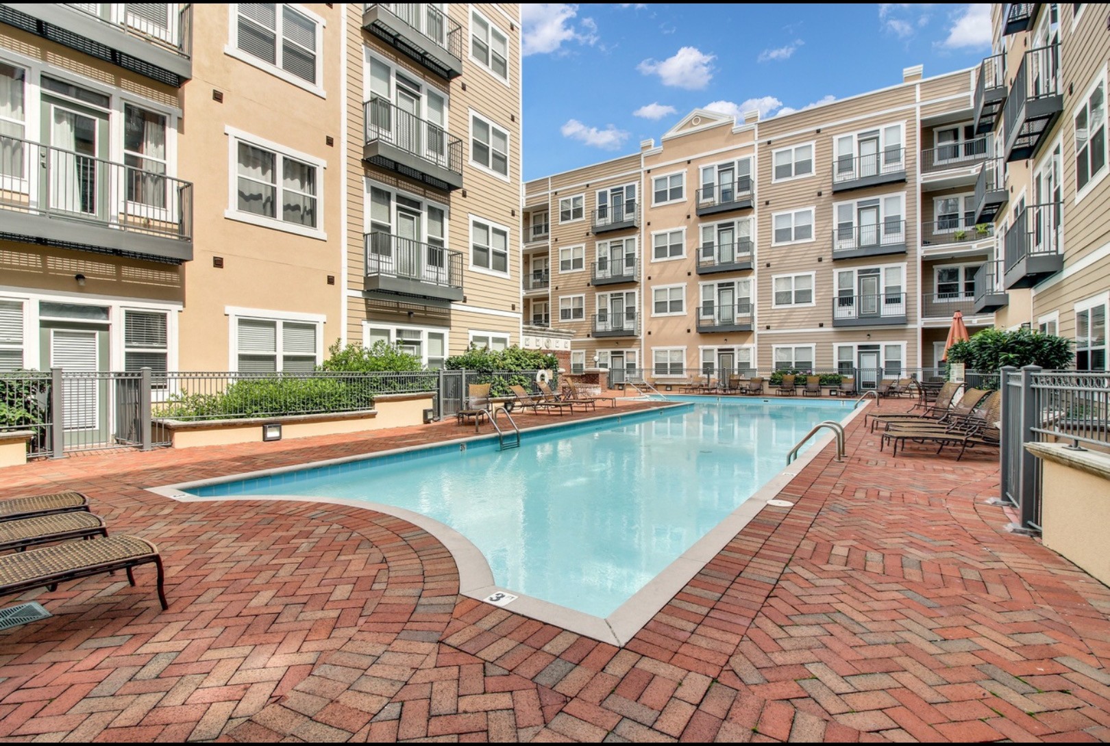 3000 Vanderbilt Pl Unit: 139