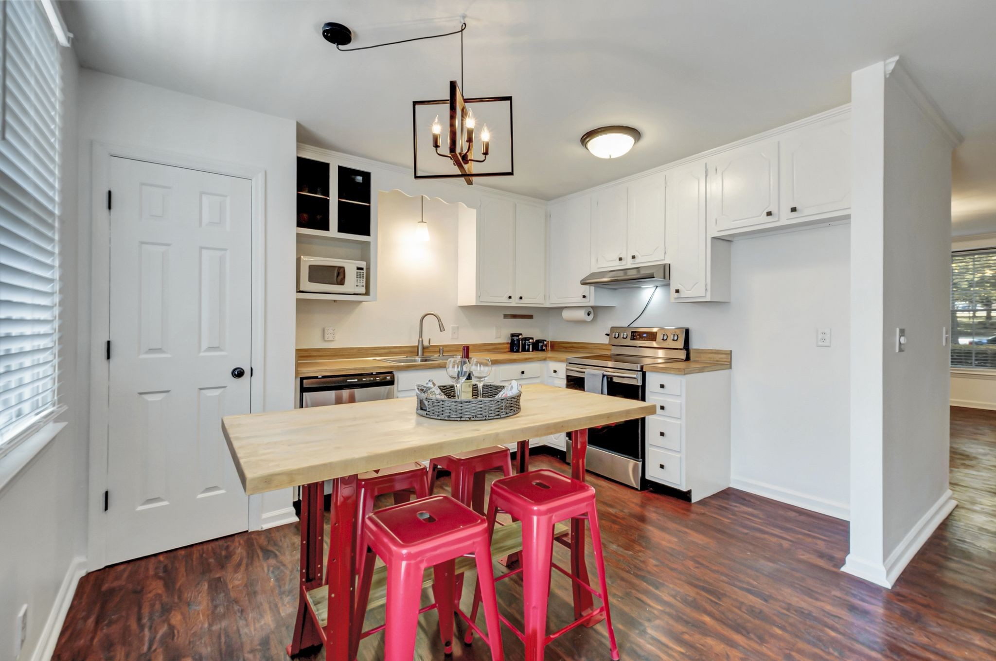 107 McMurray Cir