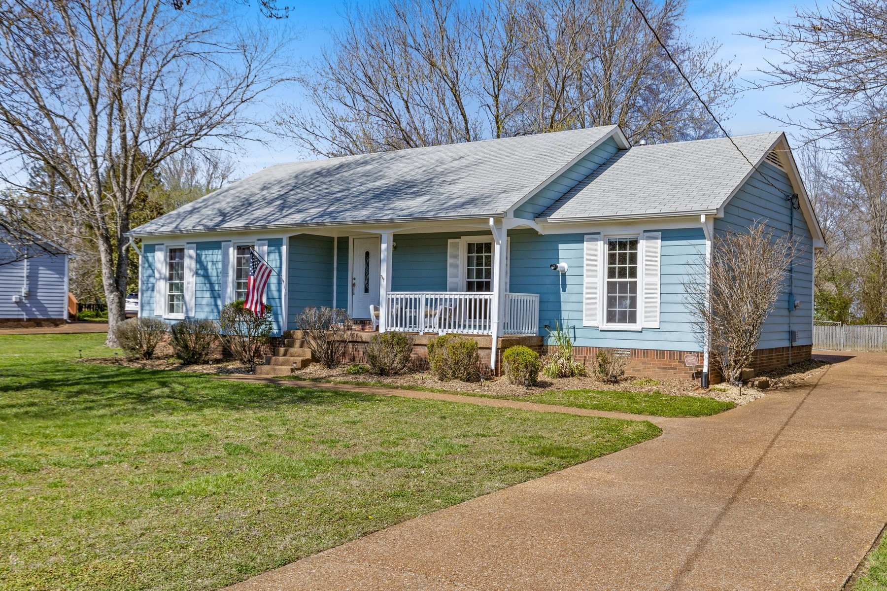 956 Harpeth Bend Dr