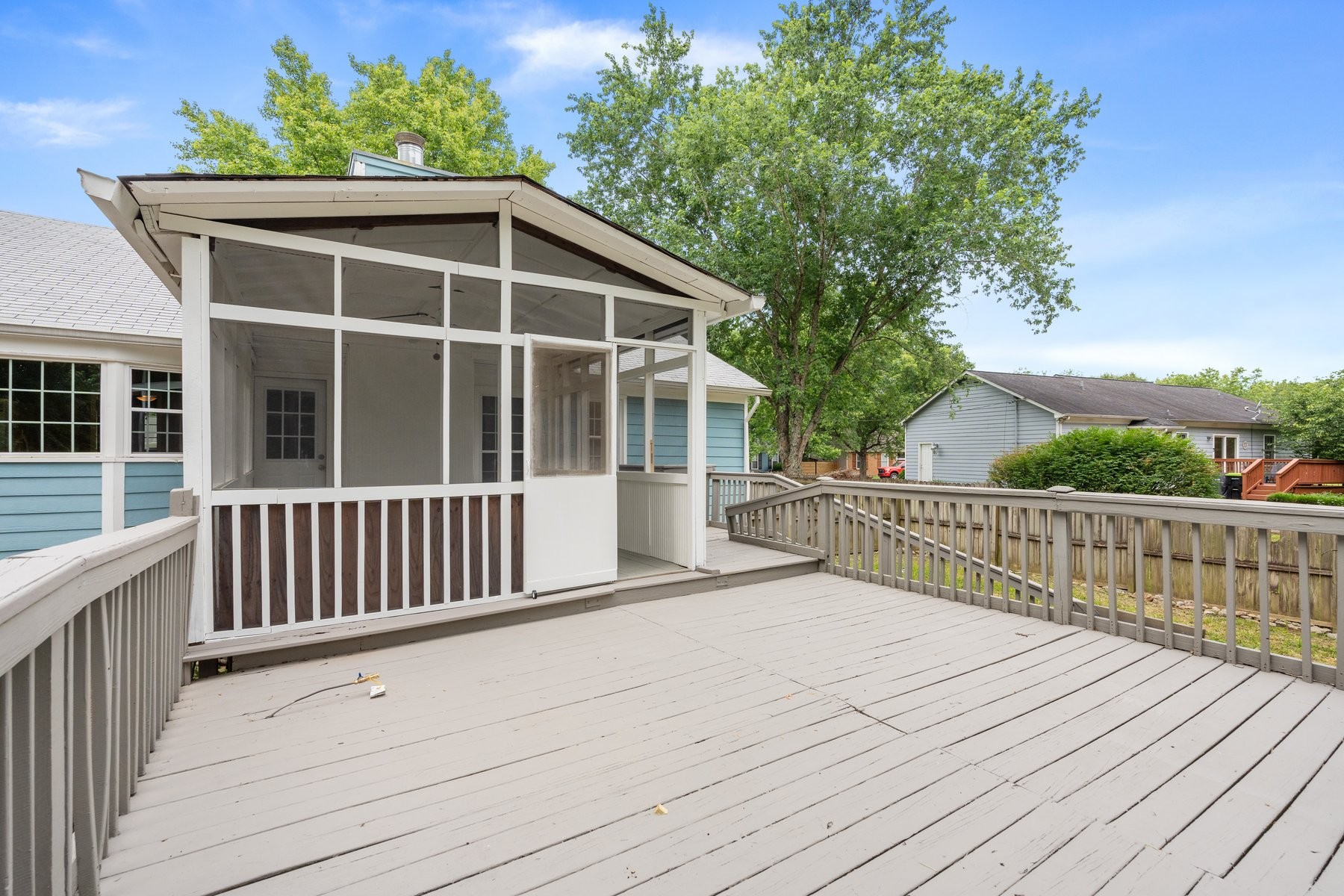 956 Harpeth Bend Dr