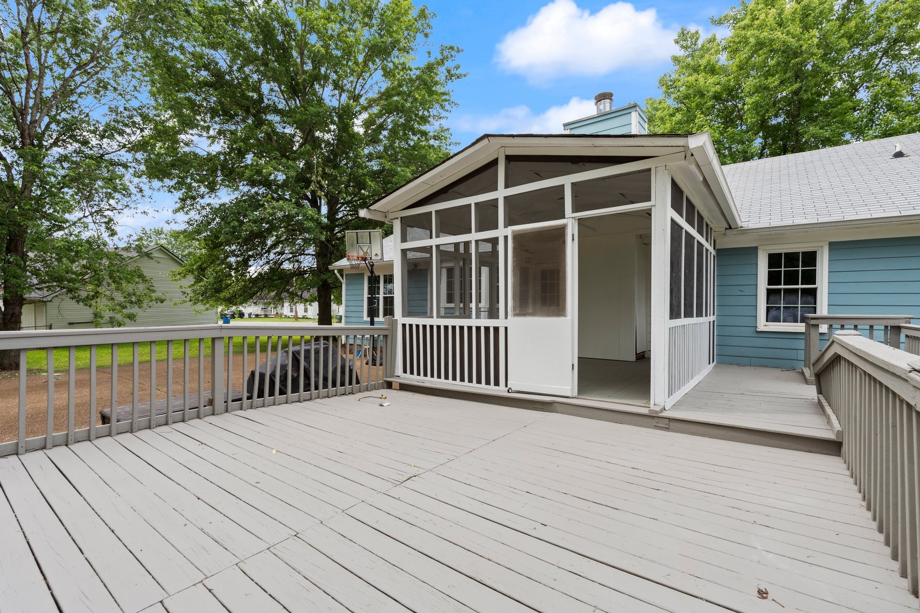 956 Harpeth Bend Dr