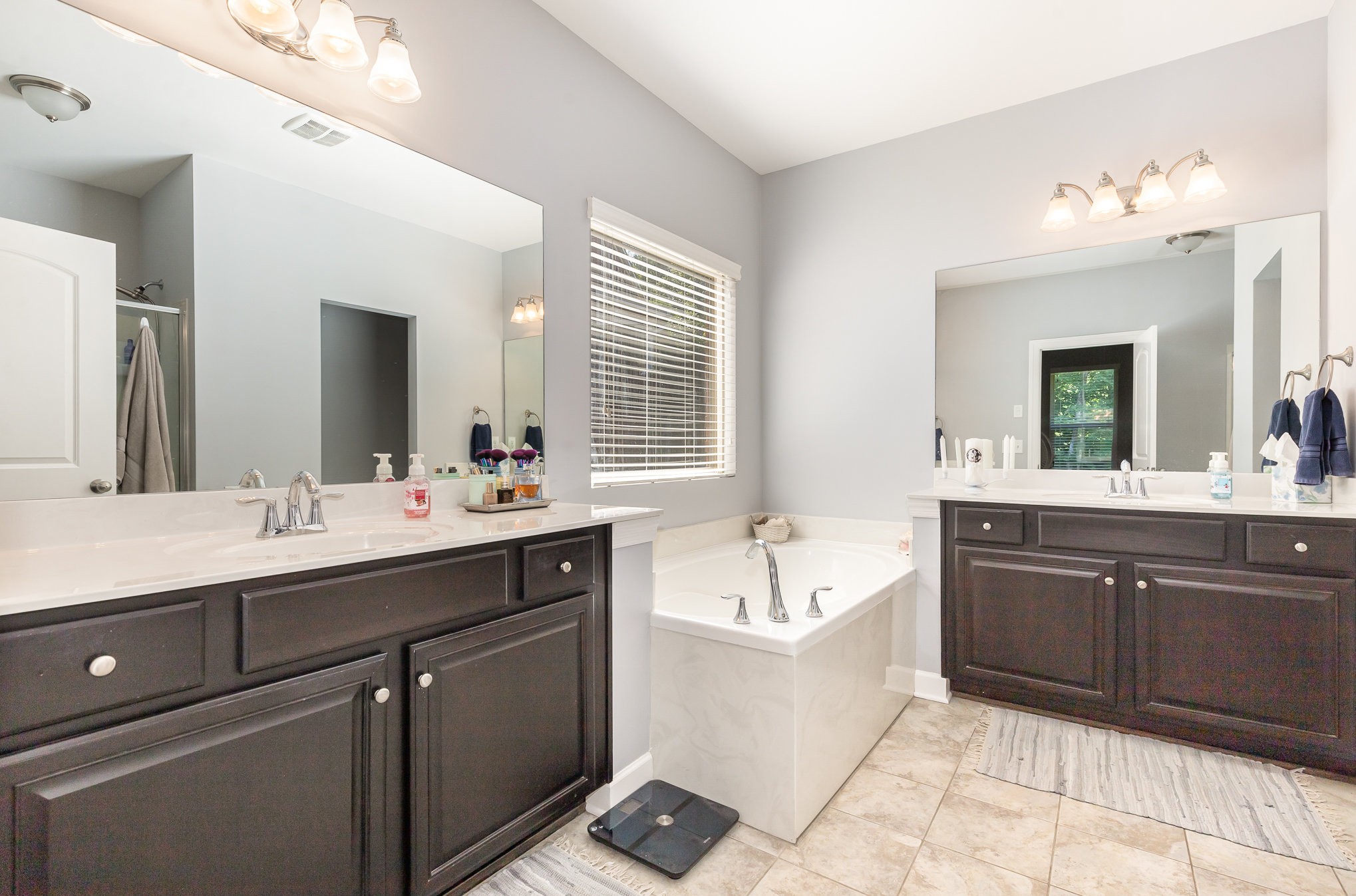 1305 Bantry Ct