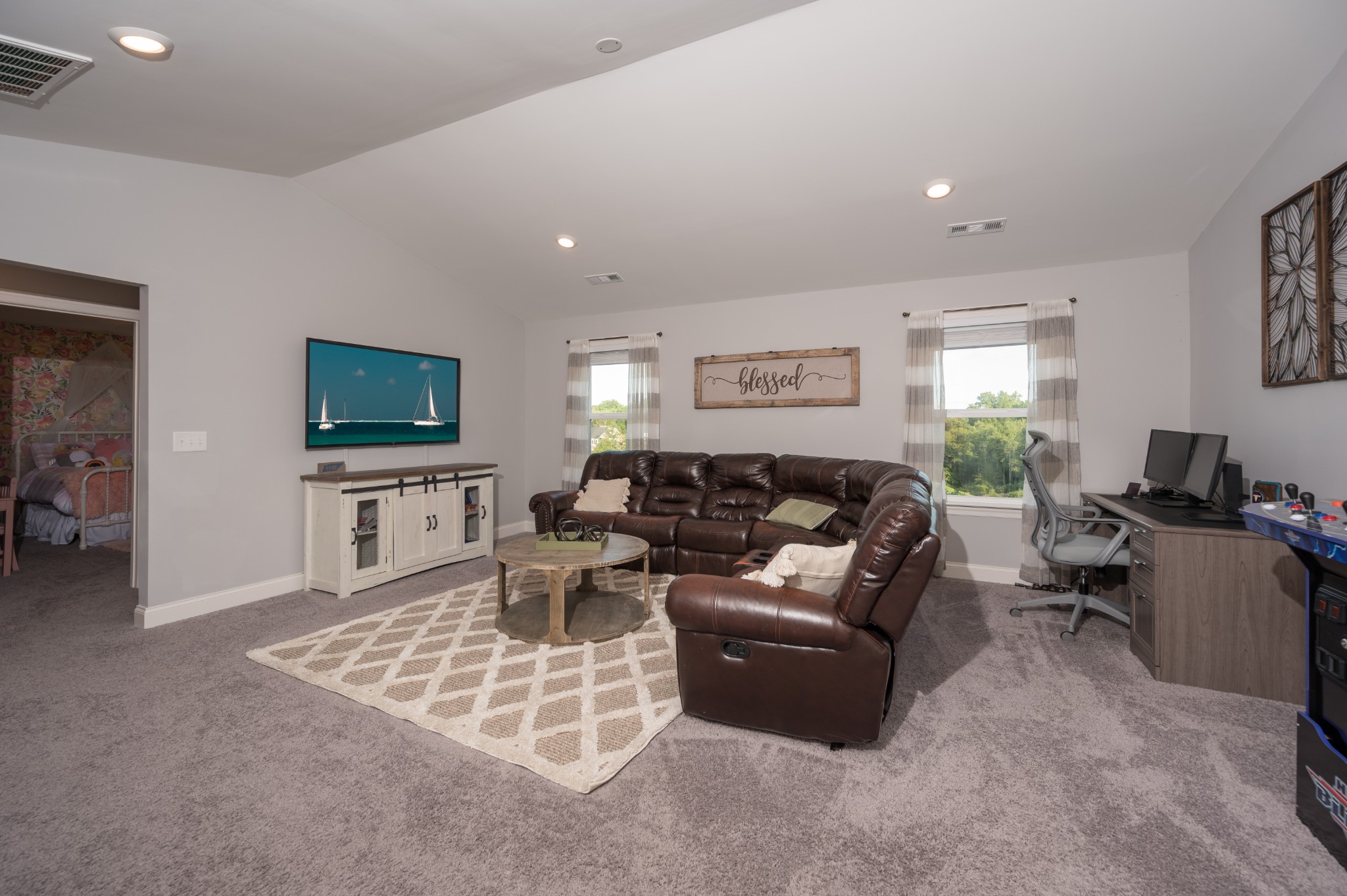 7182 Winfrey Dr