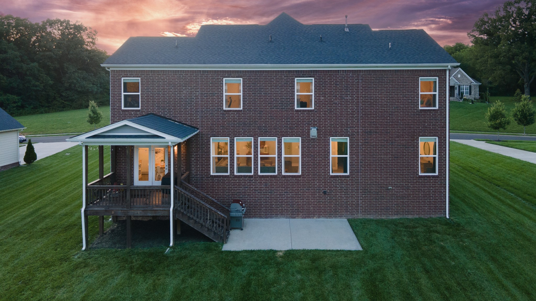 7182 Winfrey Dr