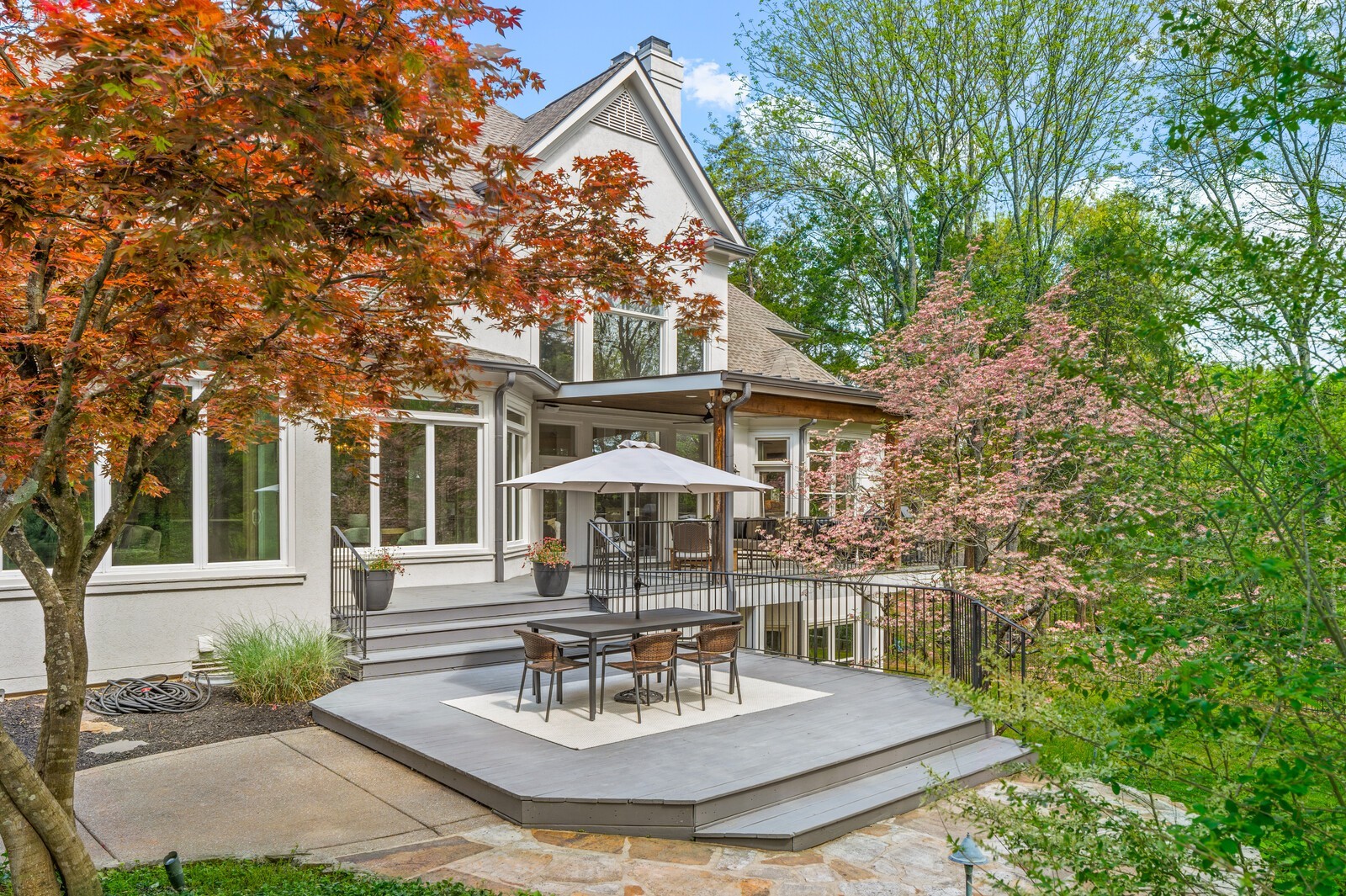 504 Grand Oaks Dr