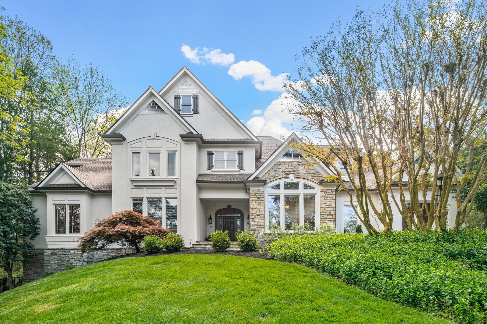 504 Grand Oaks Dr