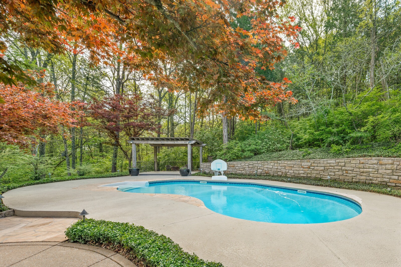 504 Grand Oaks Dr