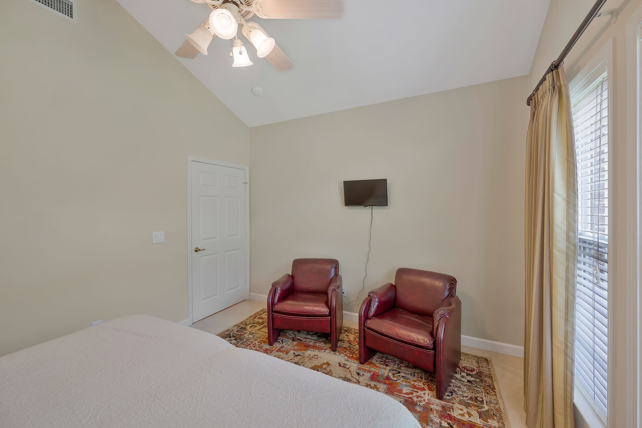 7119 Sunrise Cir