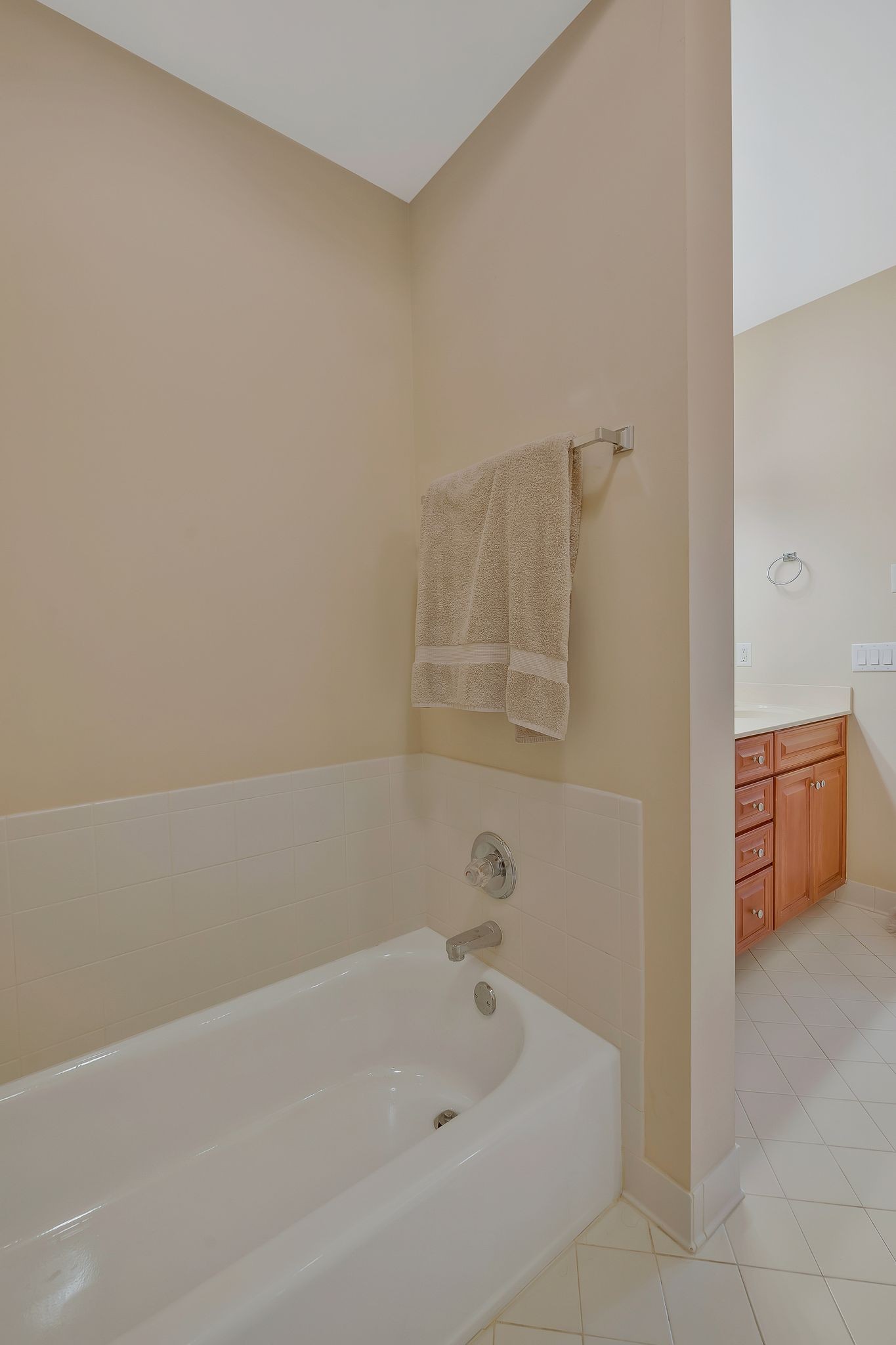 7119 Sunrise Cir