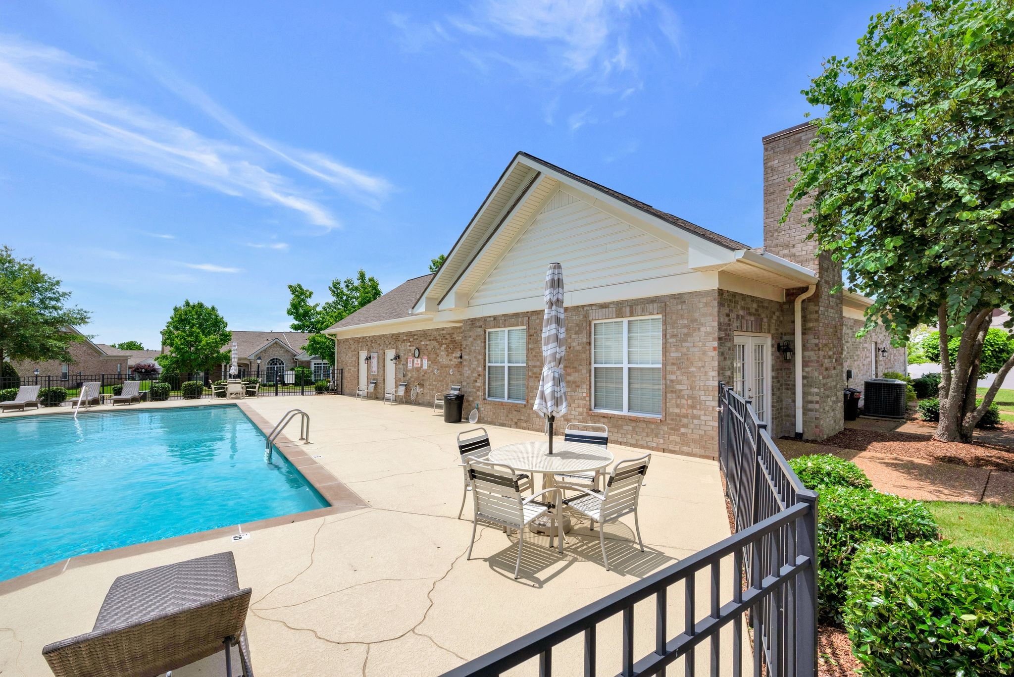 7119 Sunrise Cir