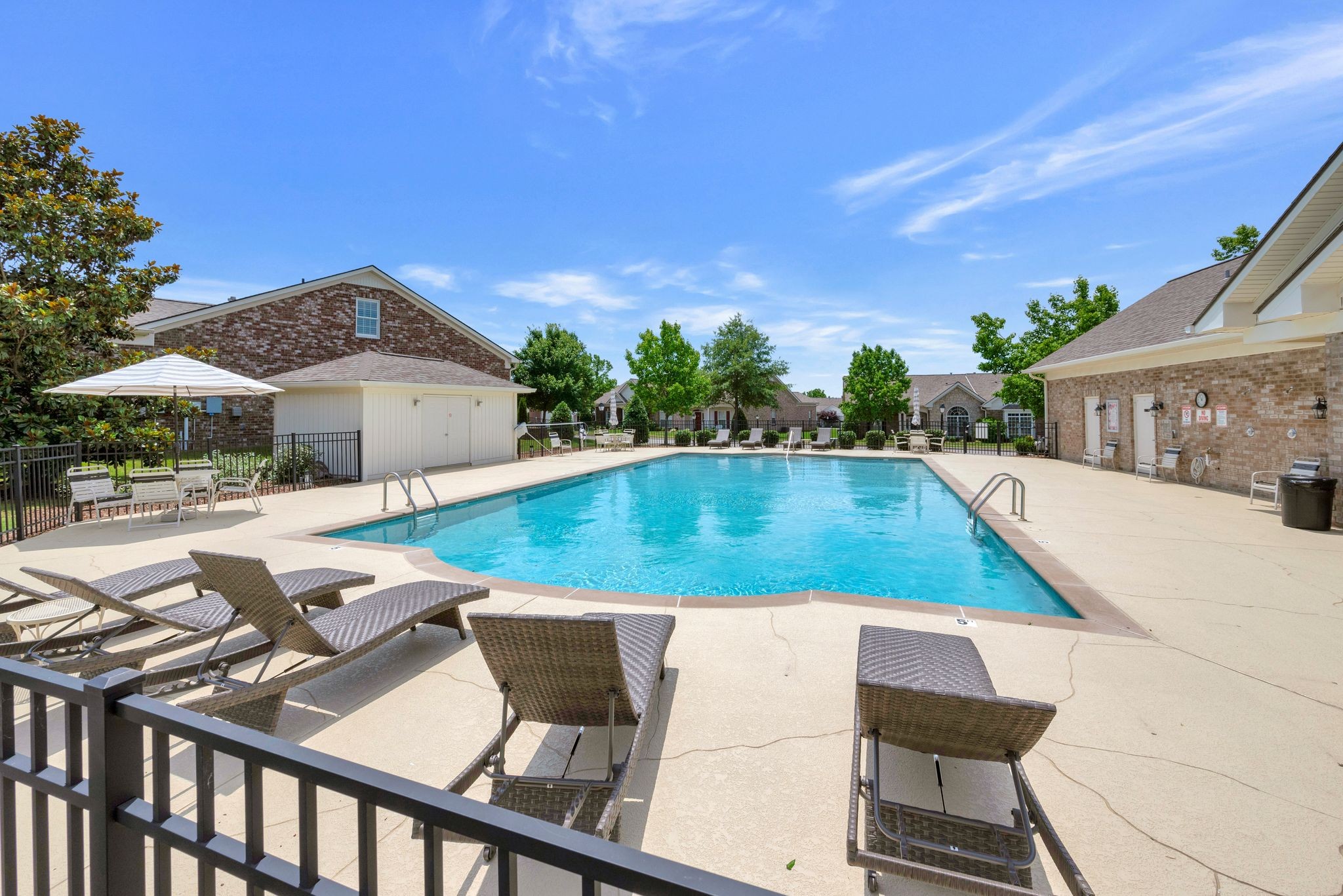 7119 Sunrise Cir