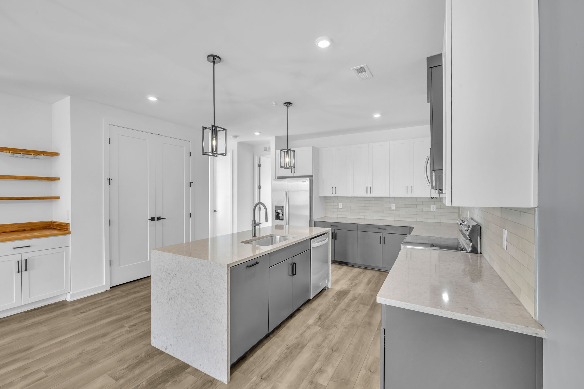 2030 Edison Park Ln