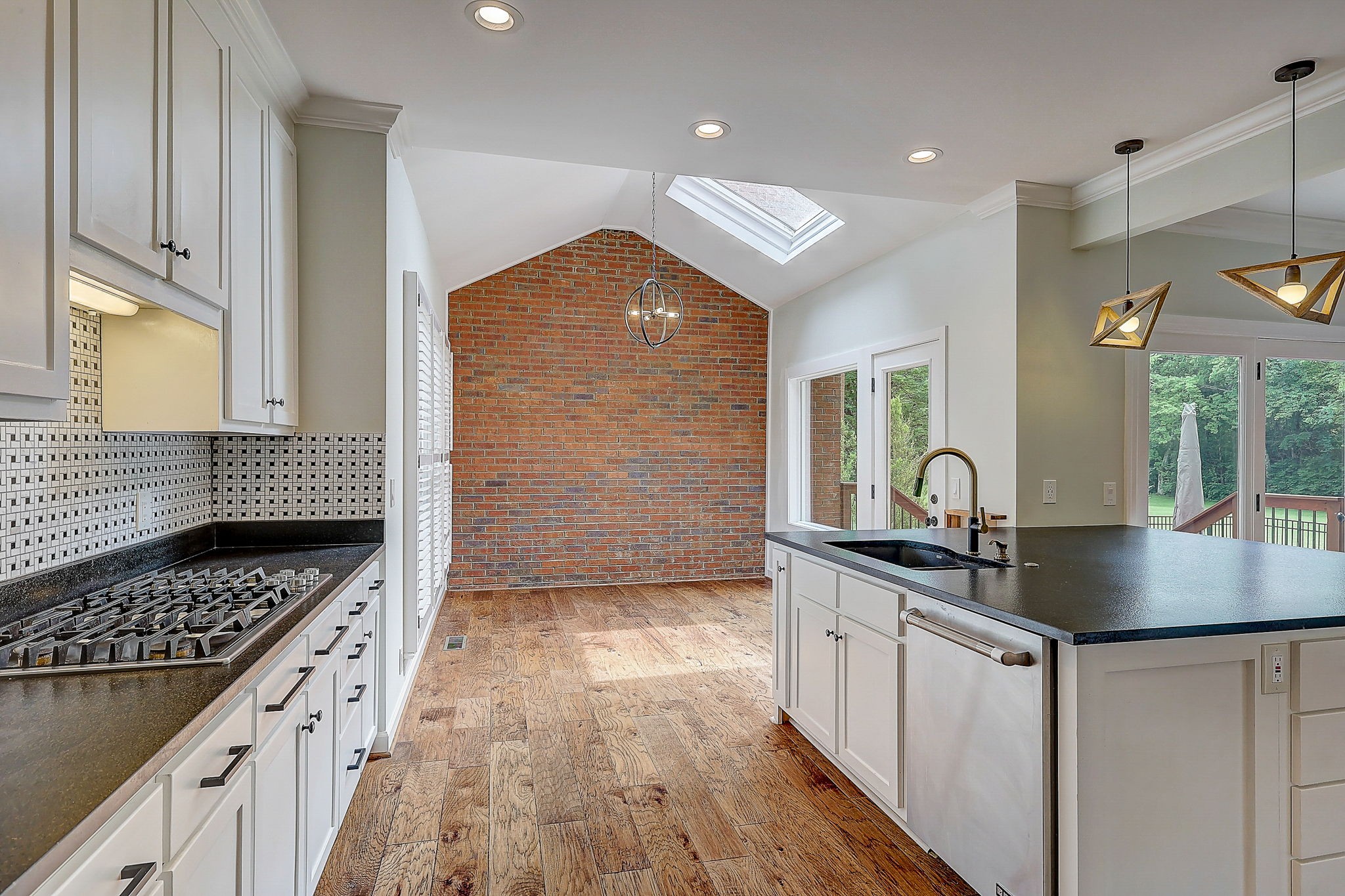 6322 Chickering Woods Dr