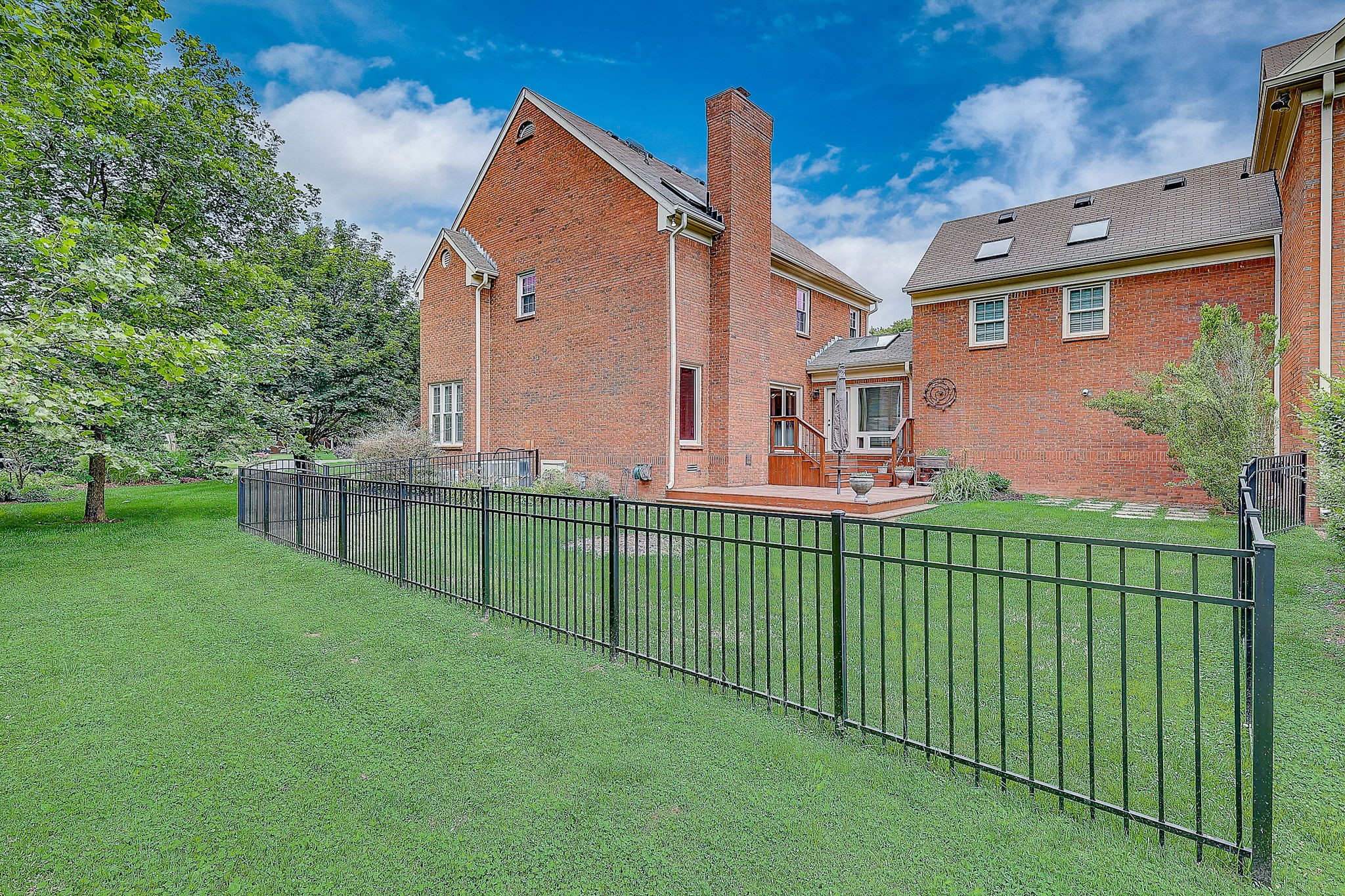 6322 Chickering Woods Dr