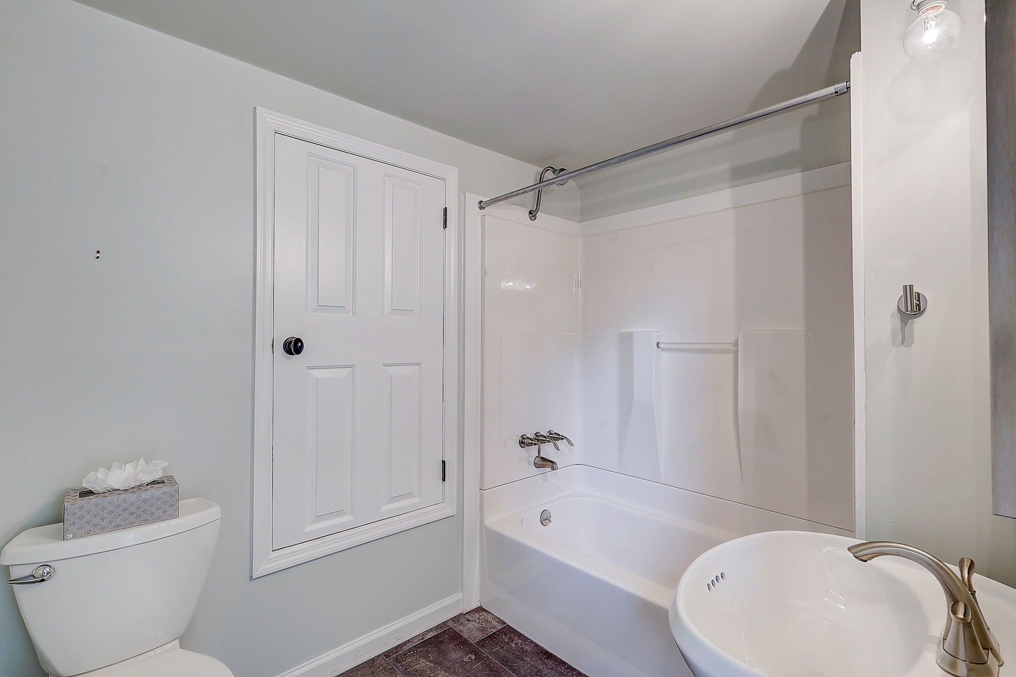 6322 Chickering Woods Dr