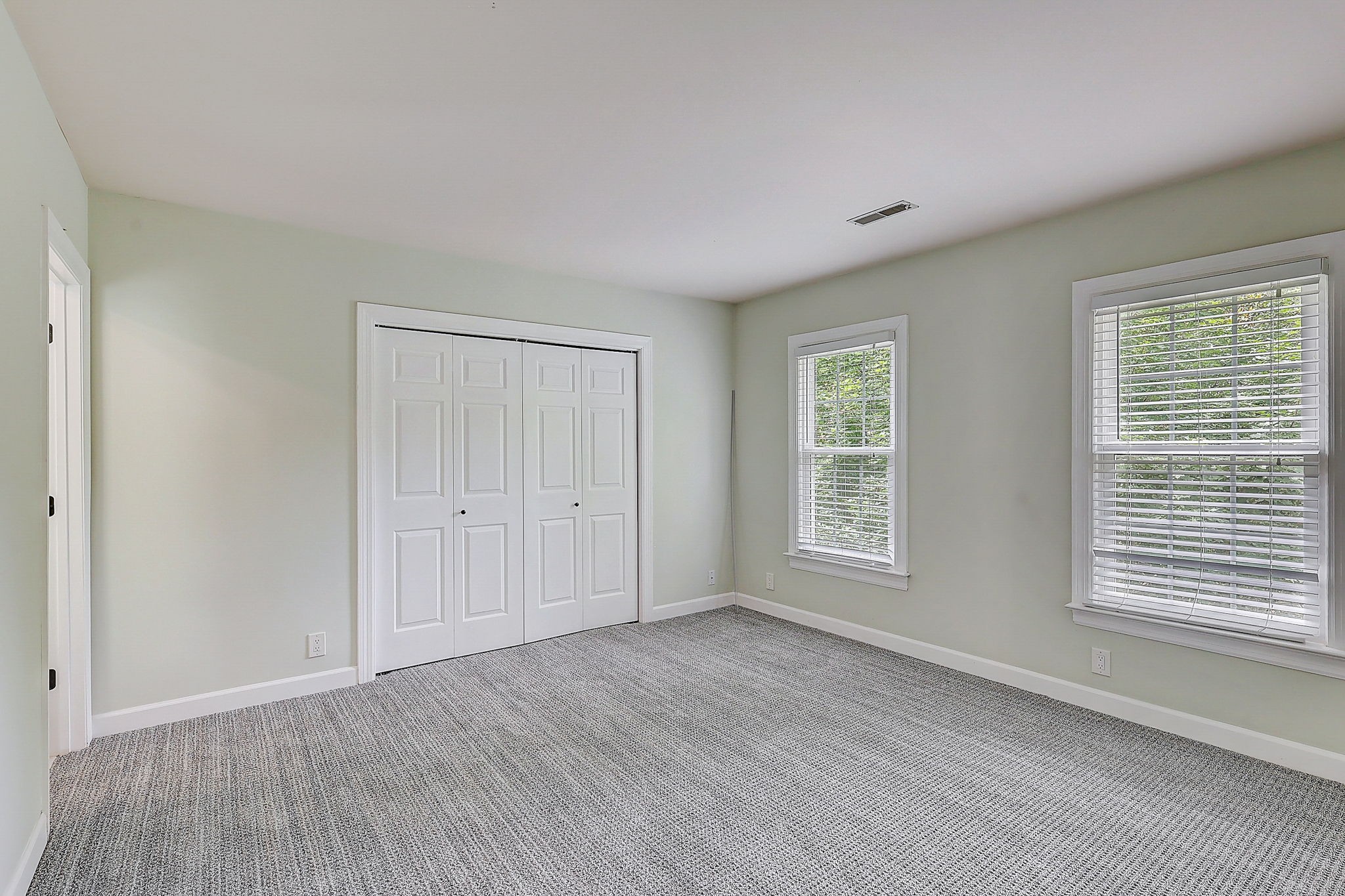 6322 Chickering Woods Dr