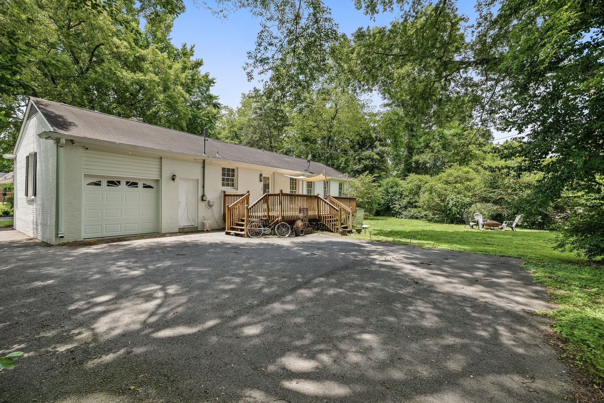 6021 Sedberry Rd