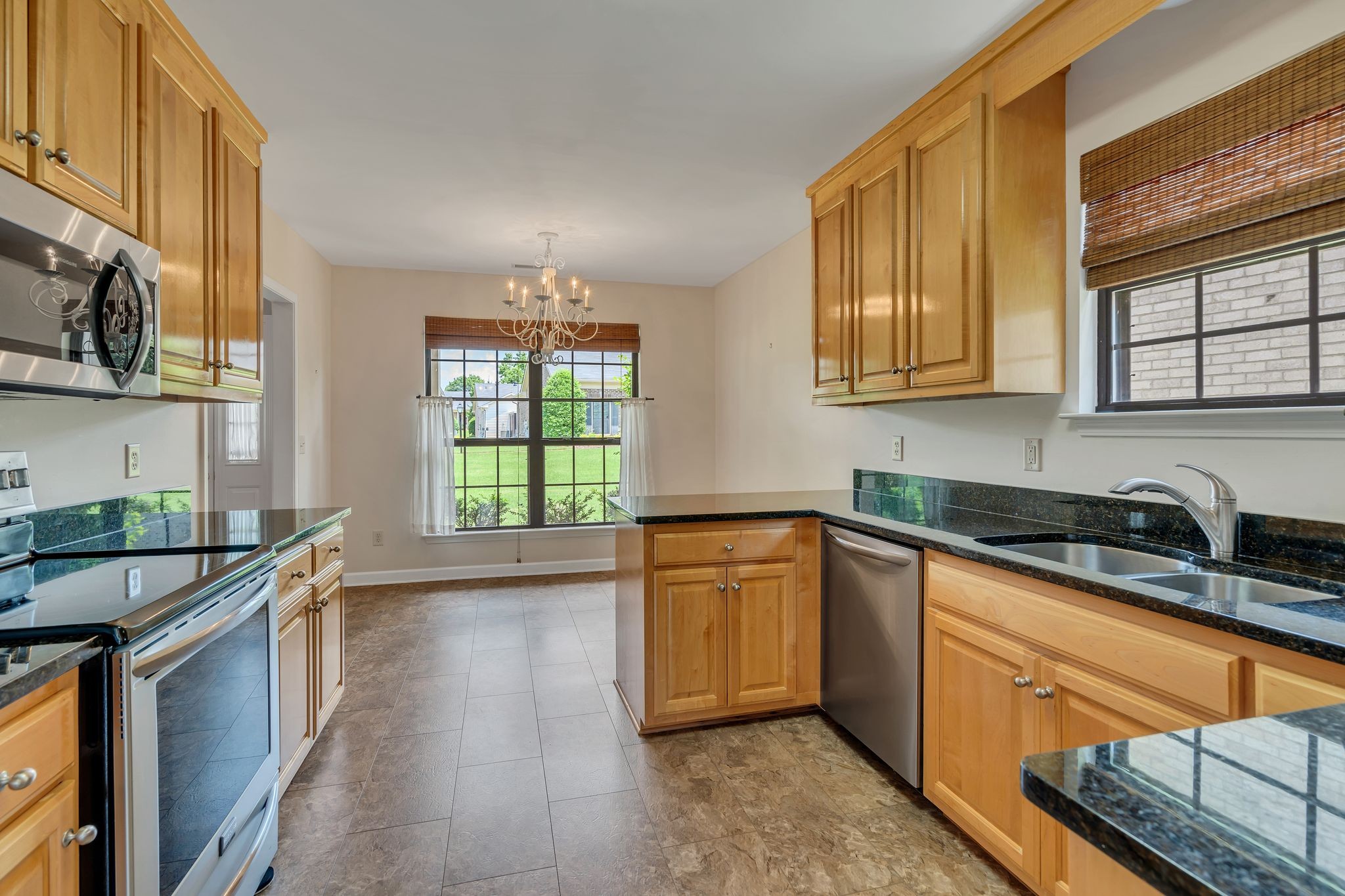 9220 Sawyer Brown Rd