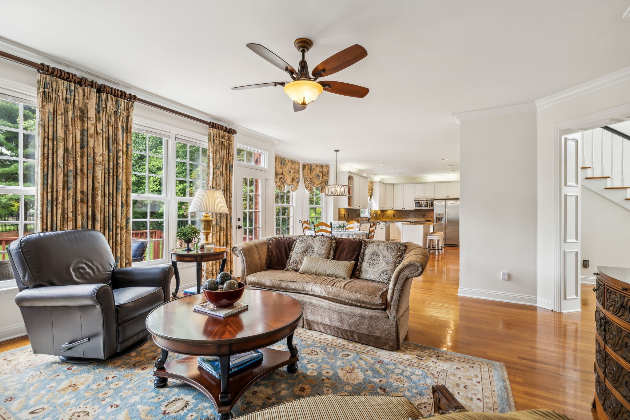 211 Waterbury Cir