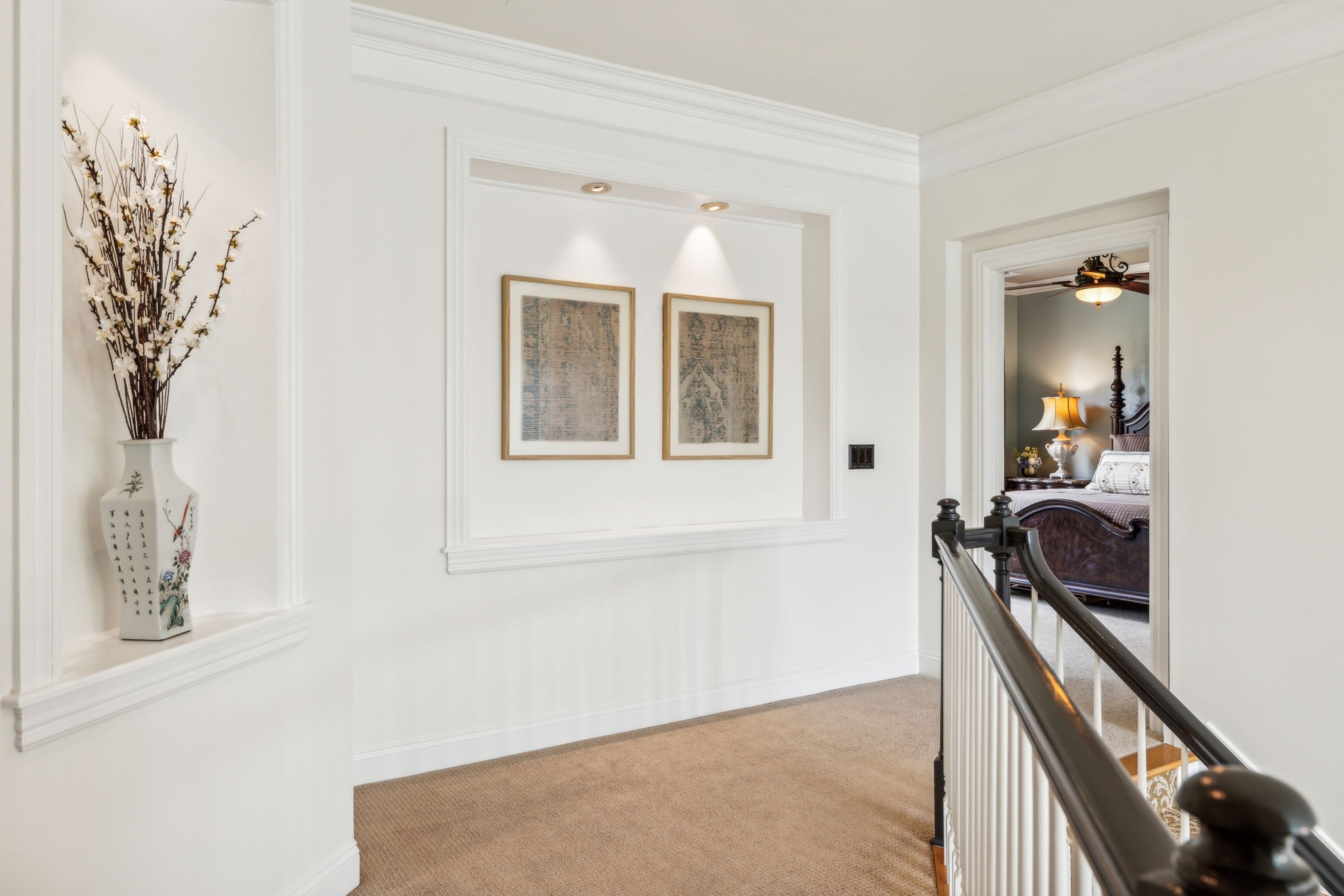 211 Waterbury Cir
