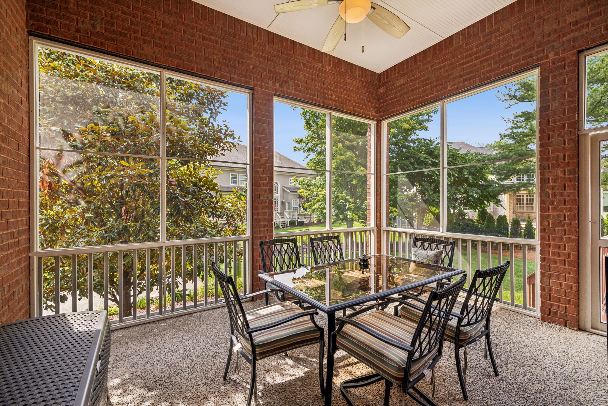 211 Waterbury Cir
