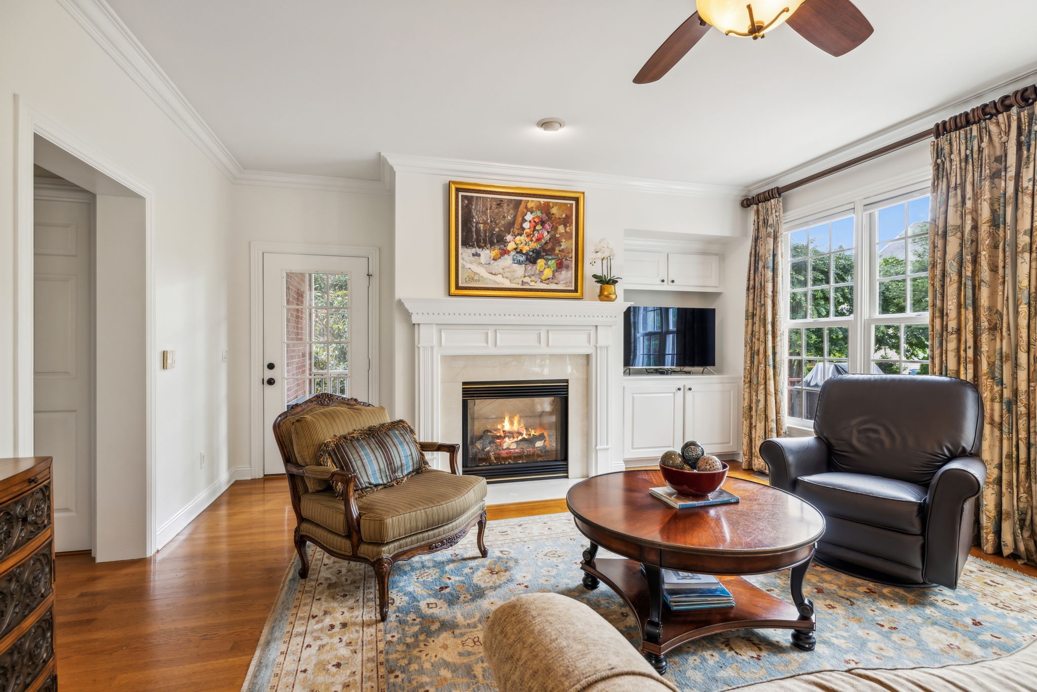 211 Waterbury Cir