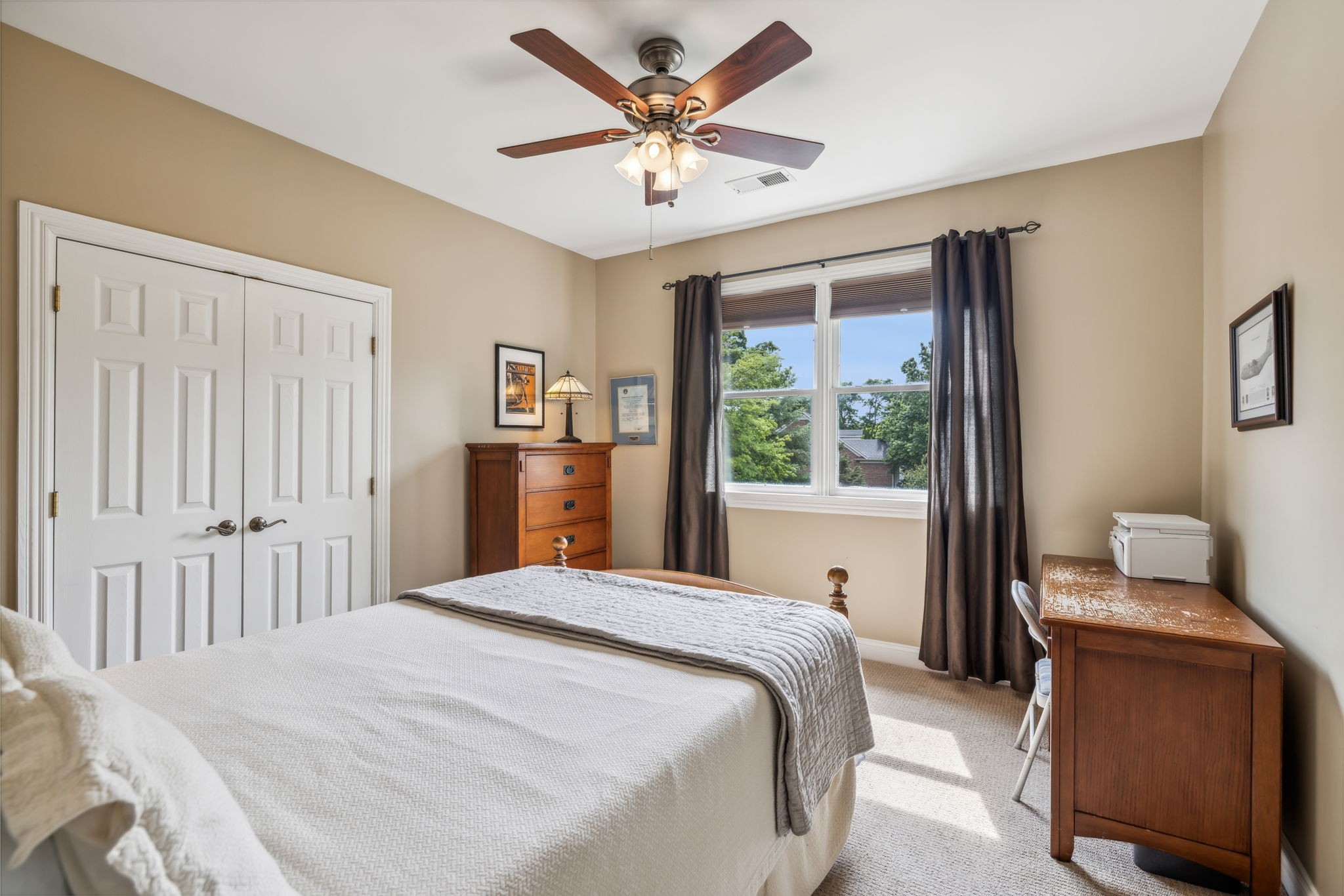 211 Waterbury Cir
