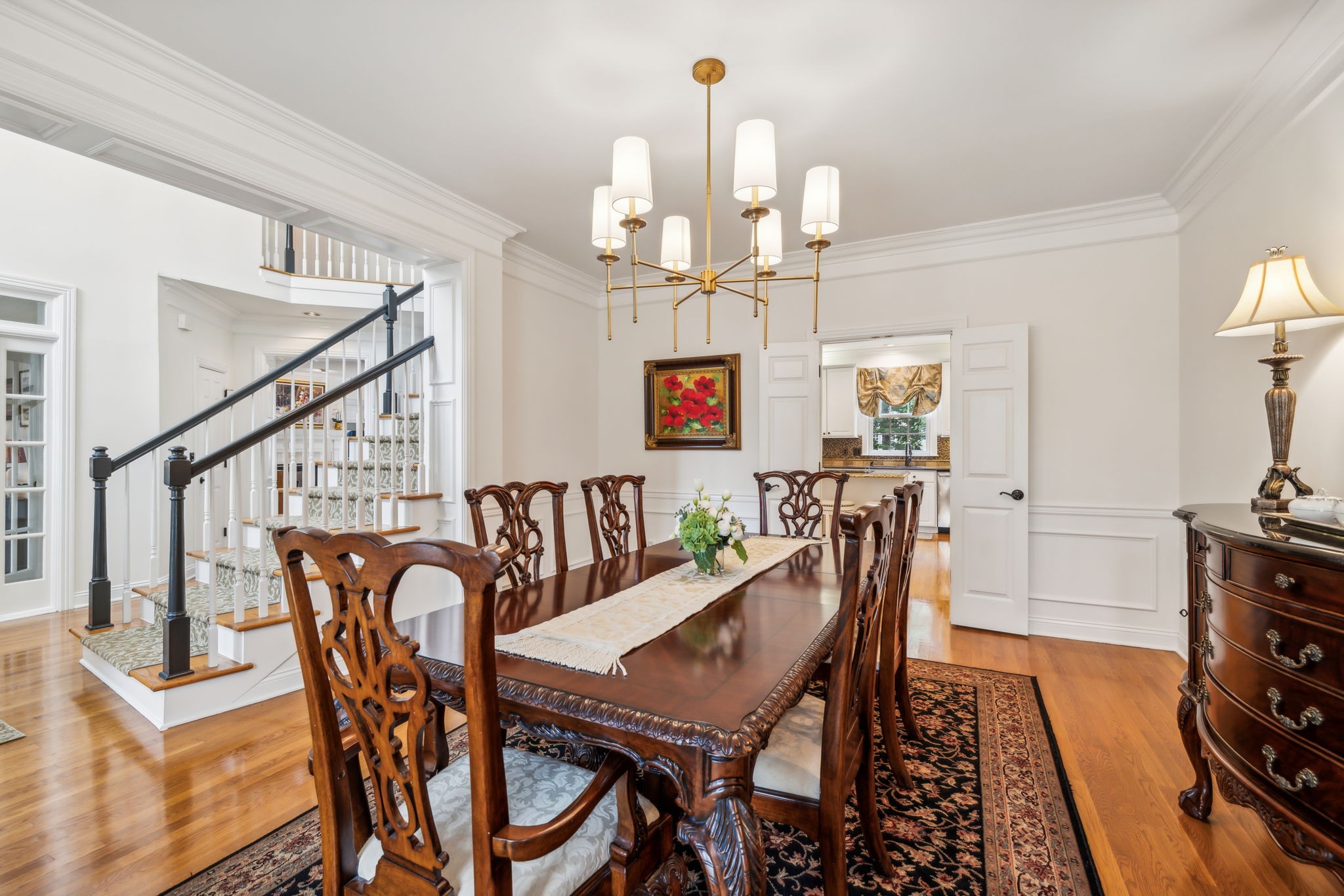 211 Waterbury Cir