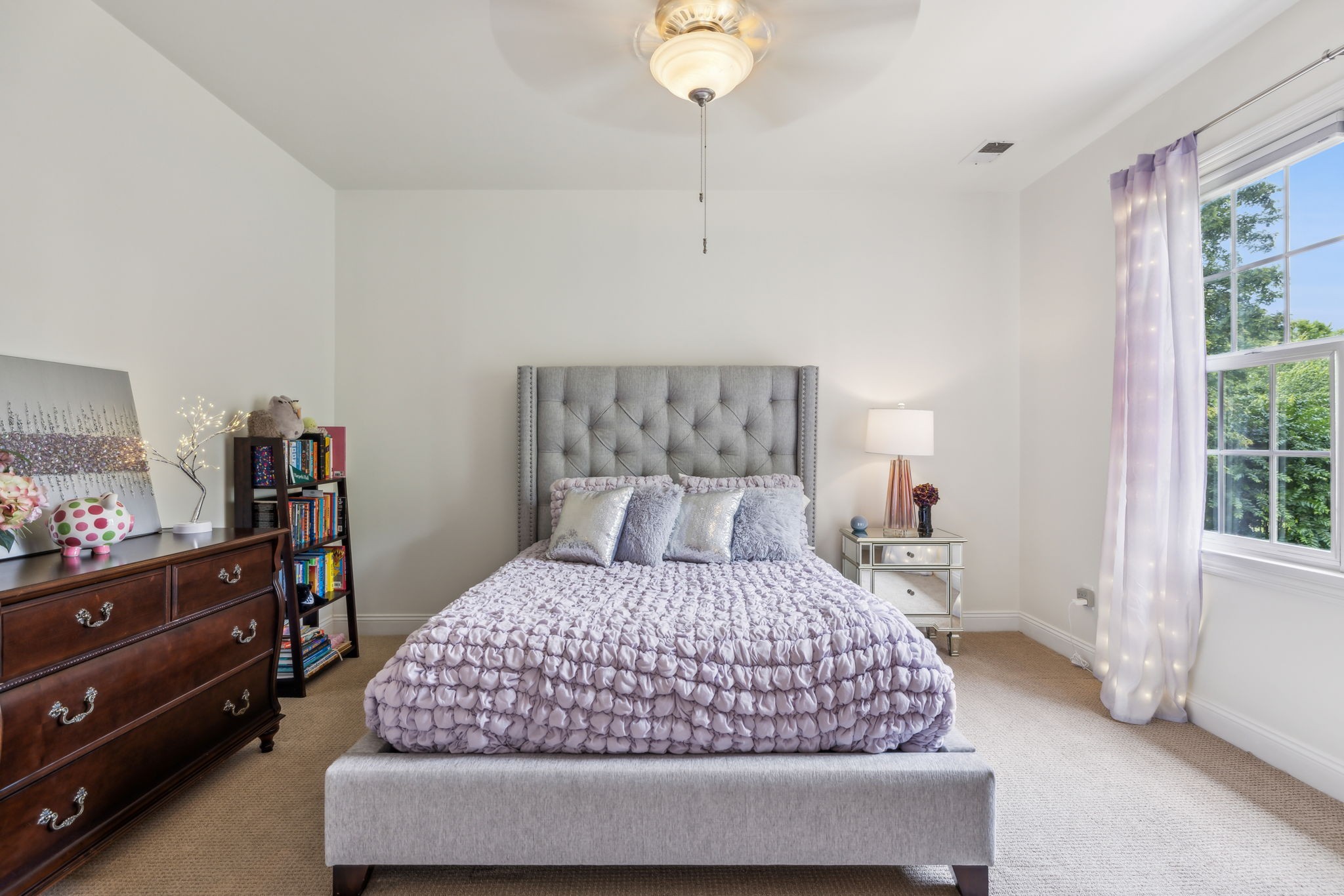 211 Waterbury Cir