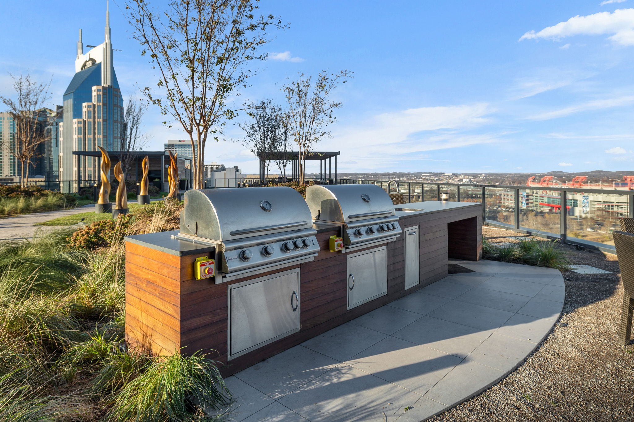 160 2nd Ave, S Unit: 4001