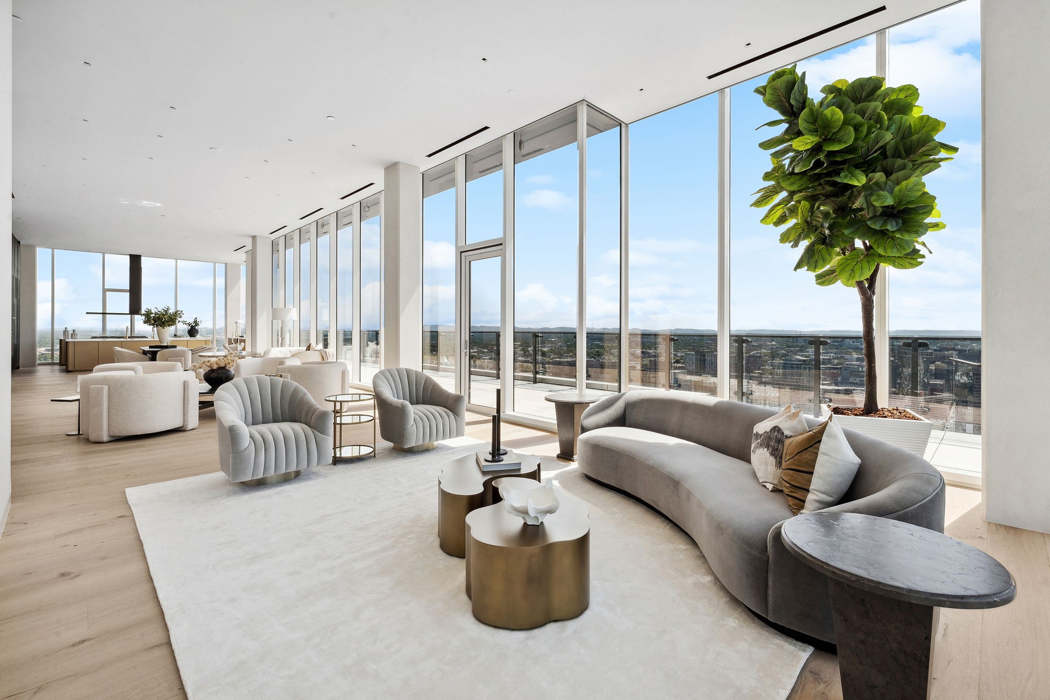 160 2nd Ave, S Unit: 4001
