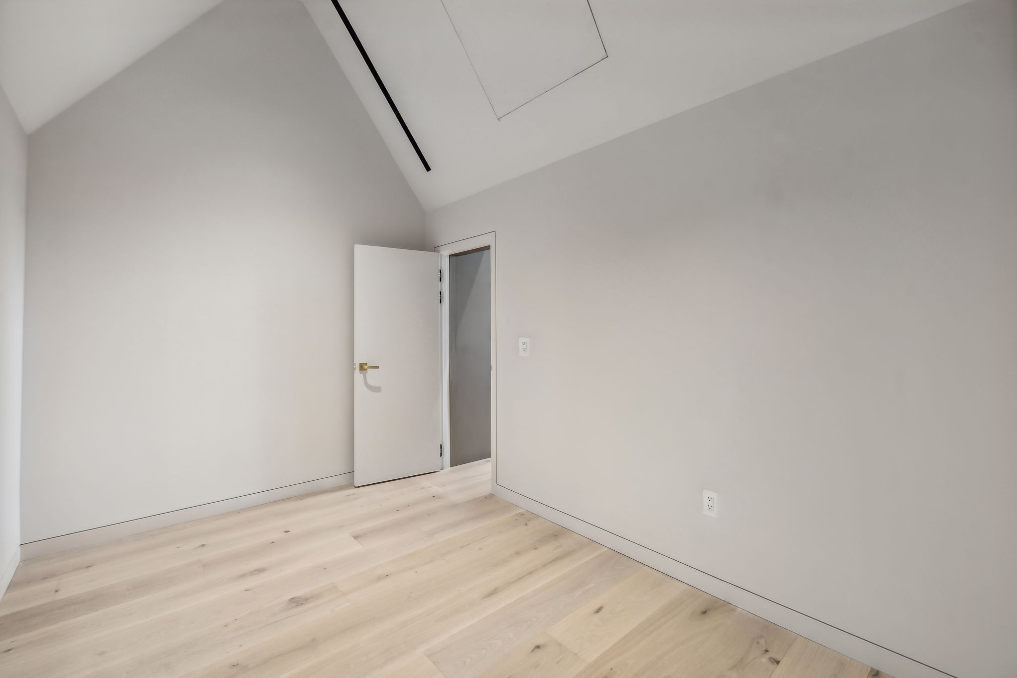 160 2nd Ave, S Unit: 4001
