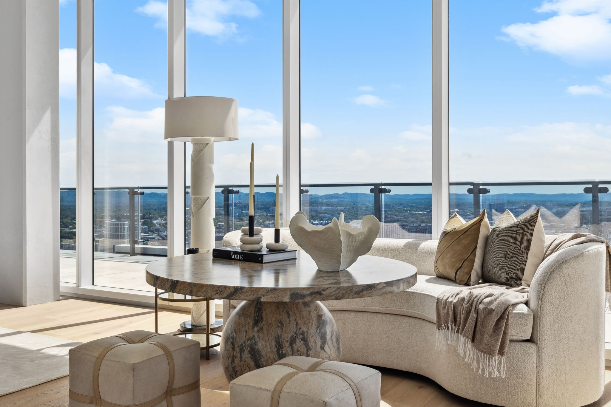 160 2nd Ave, S Unit: 4001