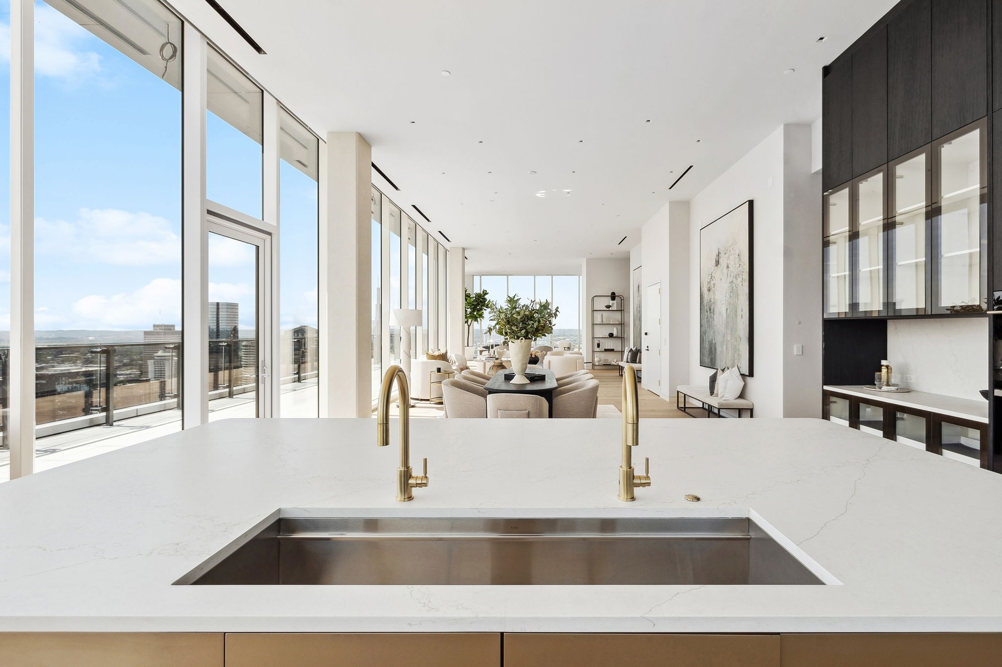 160 2nd Ave, S Unit: 4001