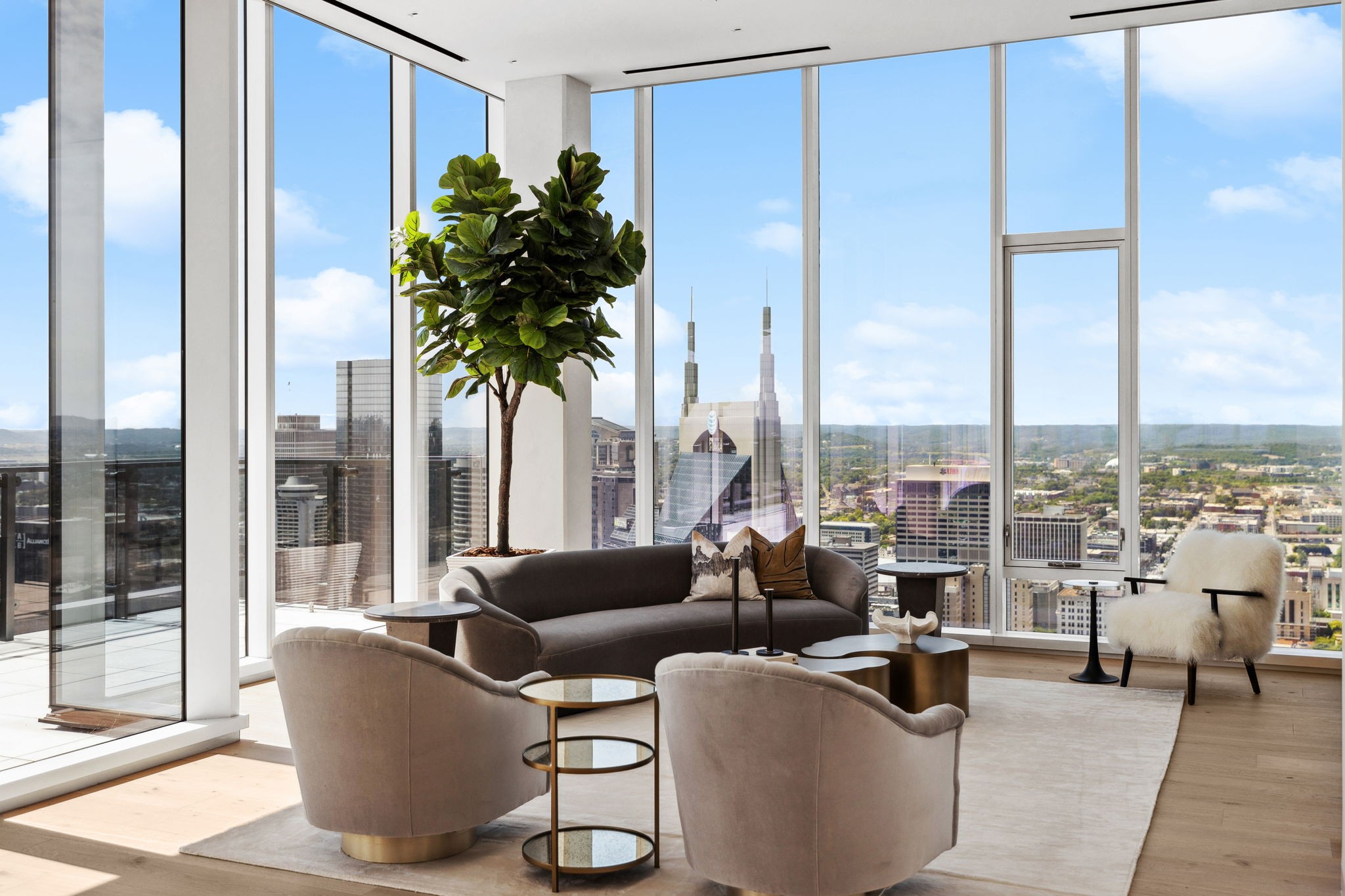160 2nd Ave, S Unit: 4001