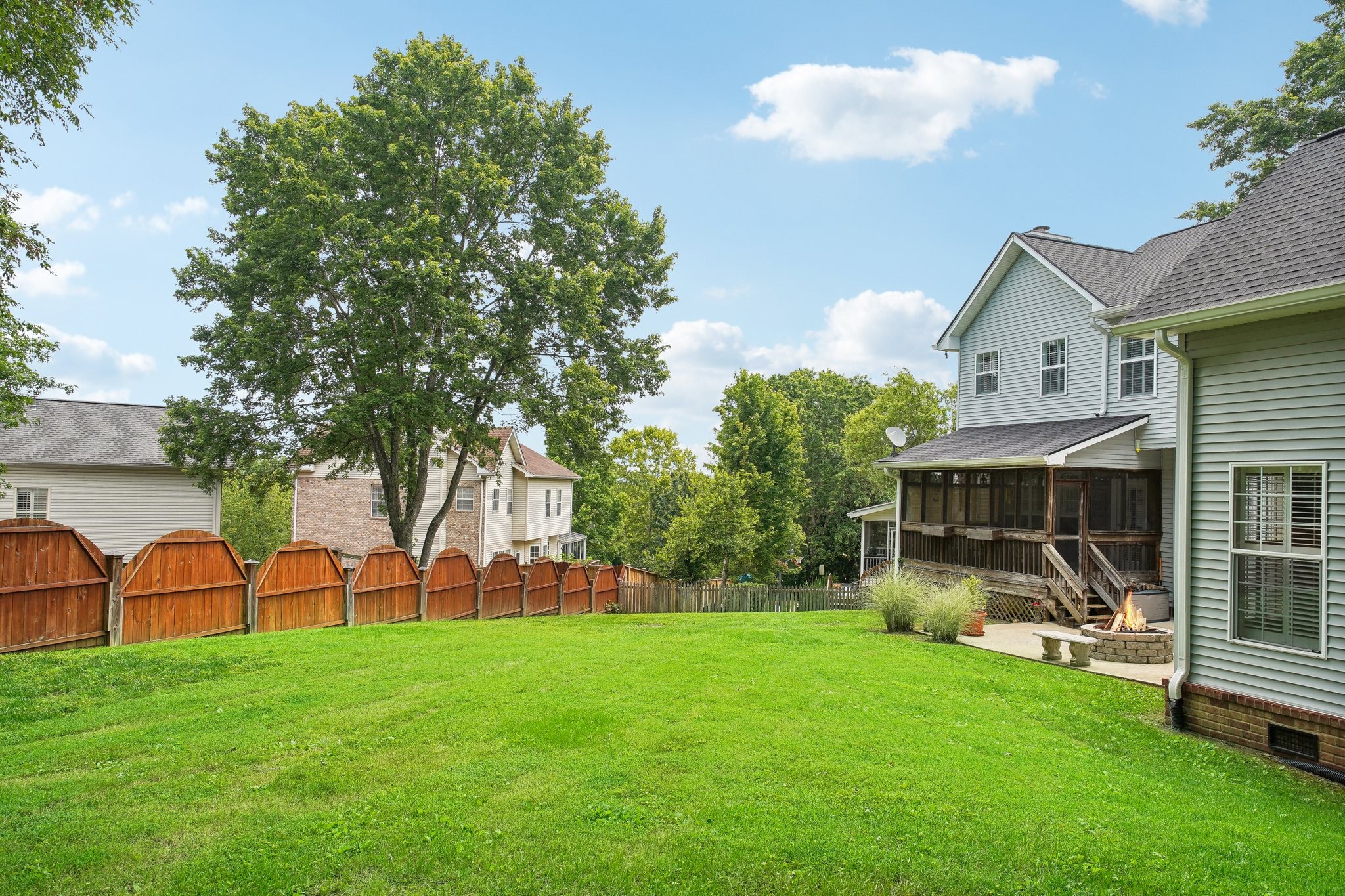 516 Welton Ct