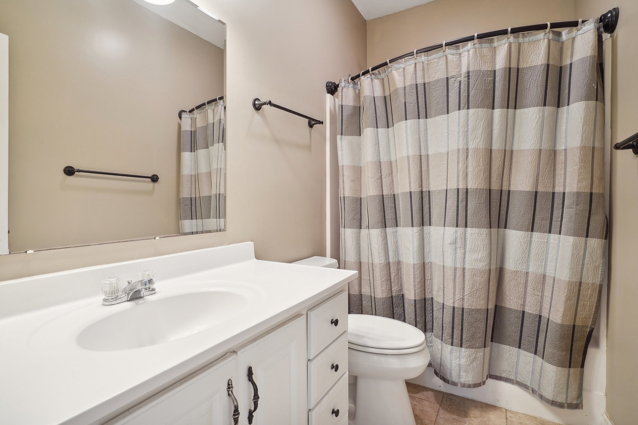 516 Welton Ct