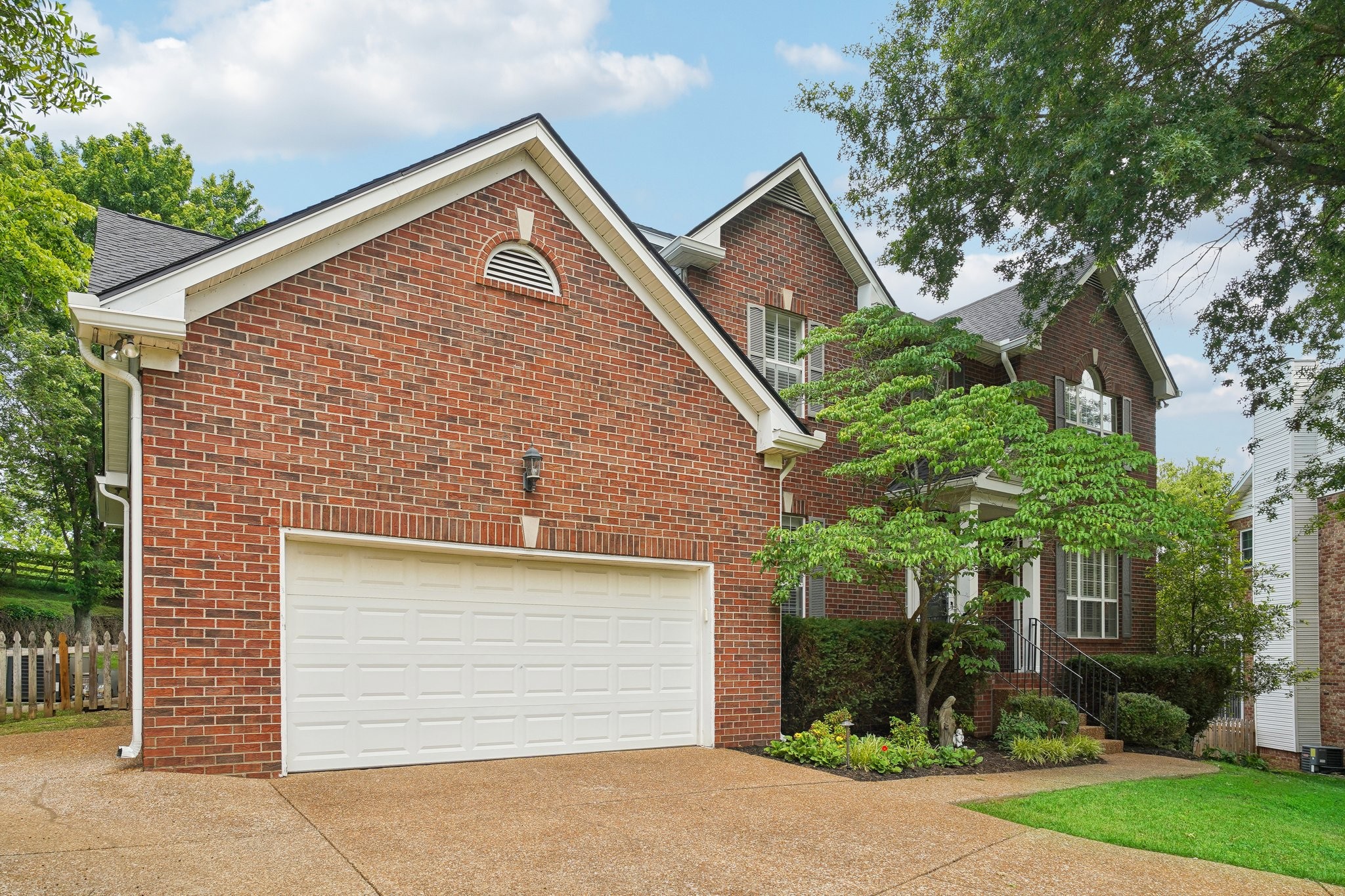 516 Welton Ct