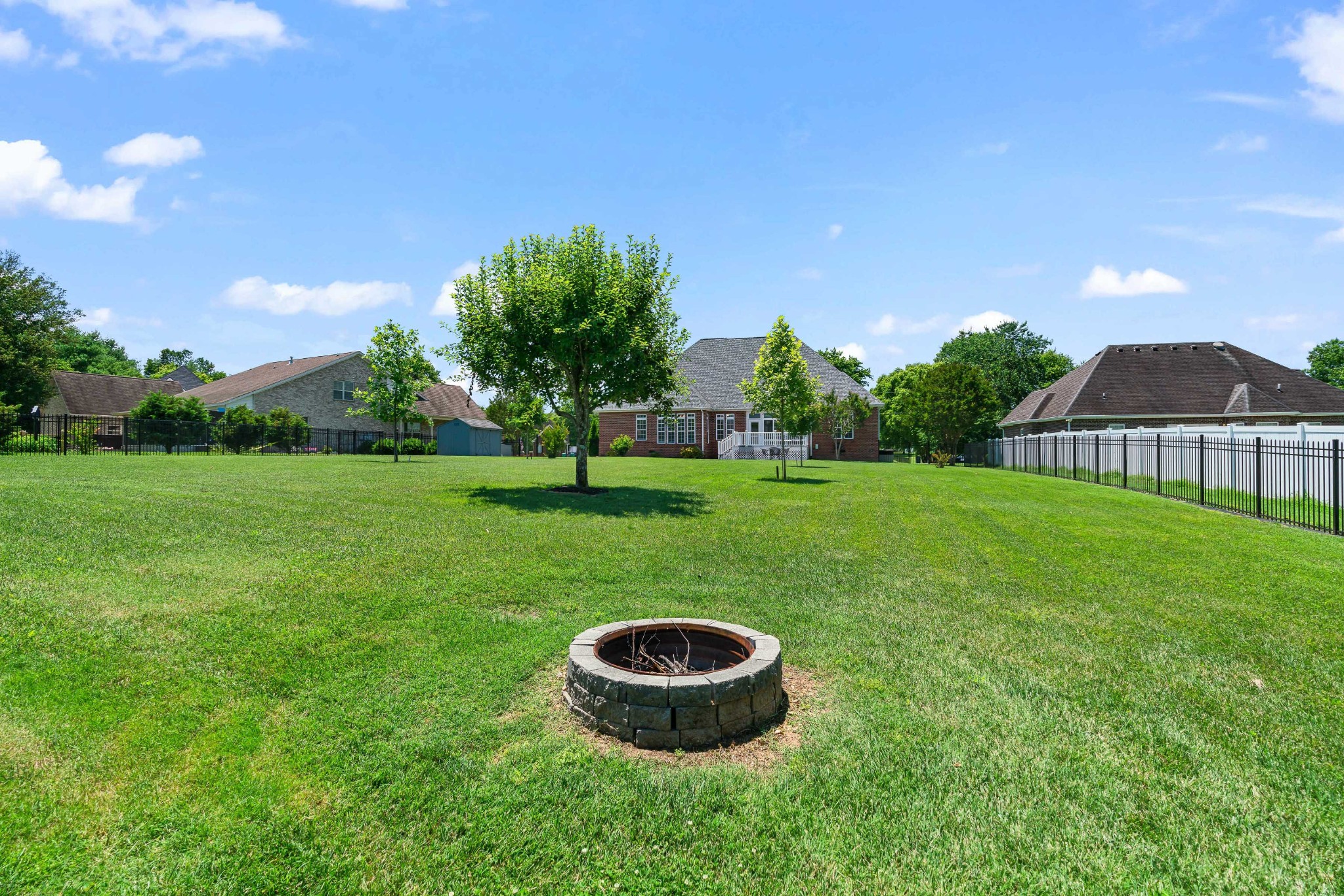 3011 Nottingham Cir