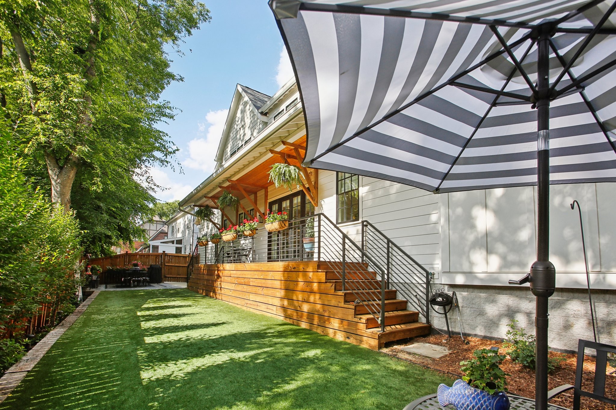 615 Estes Rd