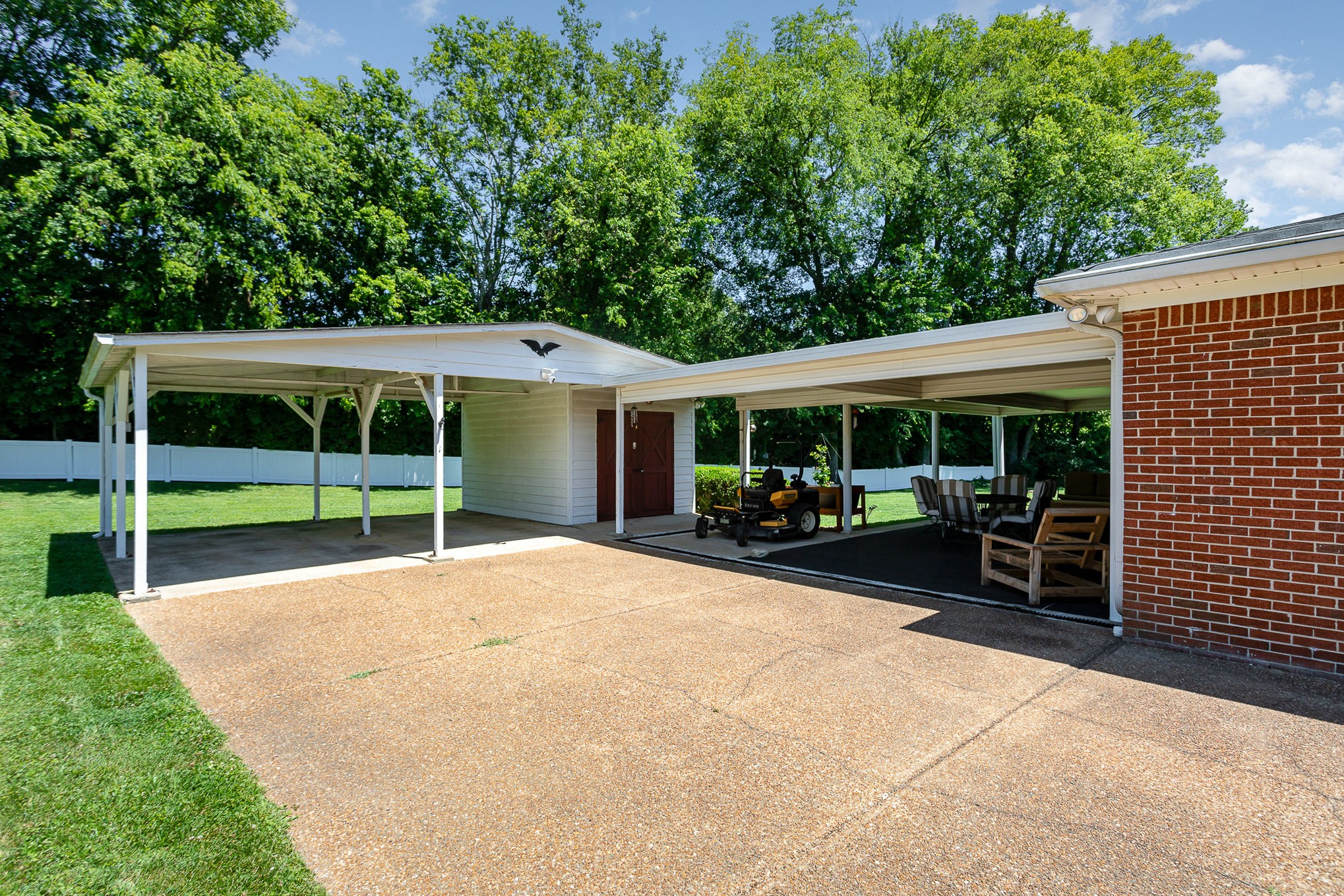 1507 Jewell Dr