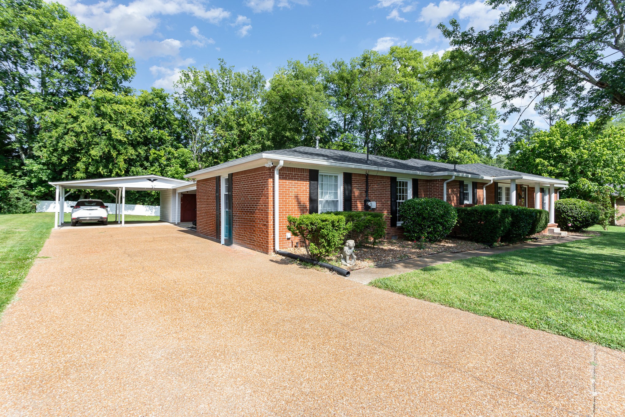 1507 Jewell Dr